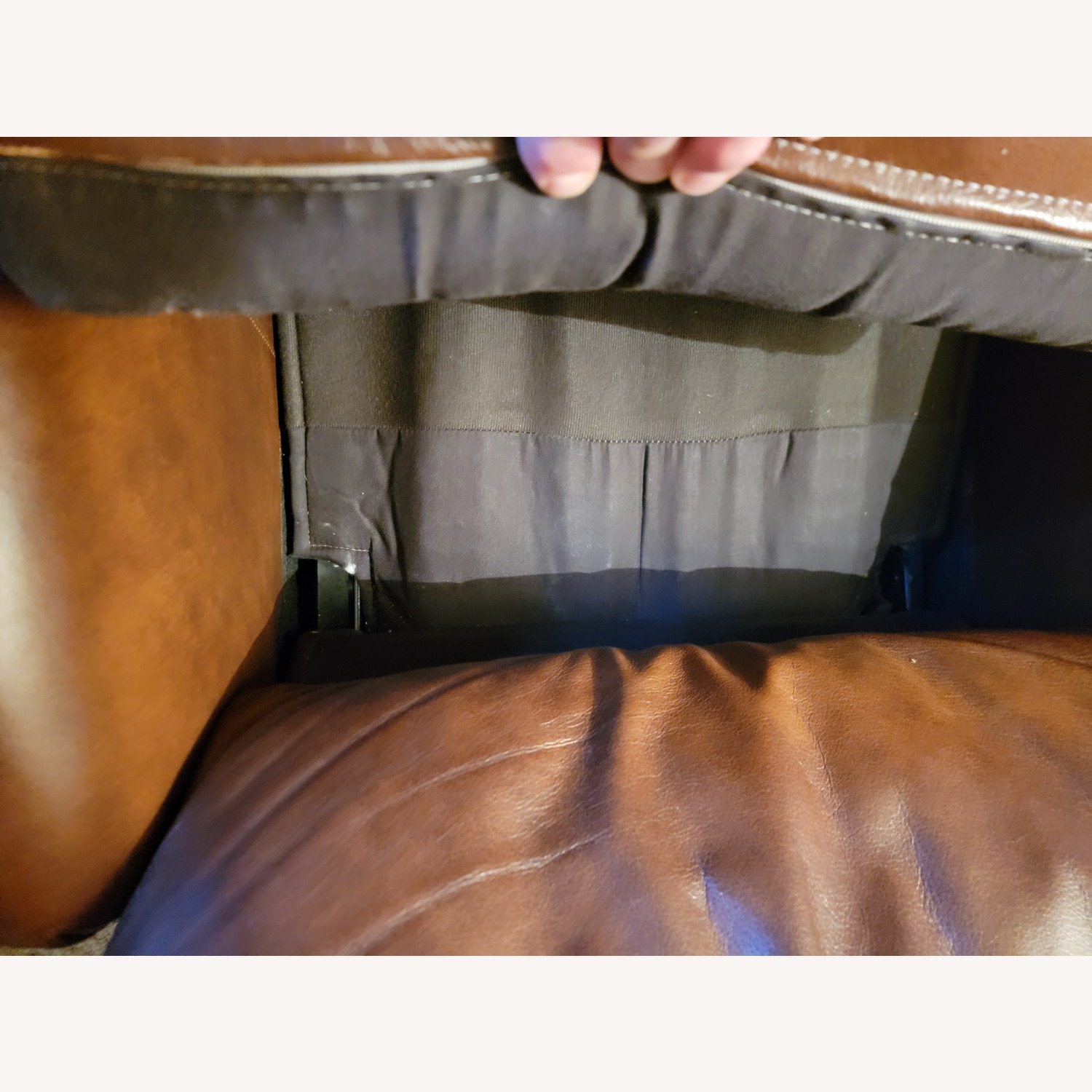 Motioncraft By Sherrill Leather Recliner - image-9