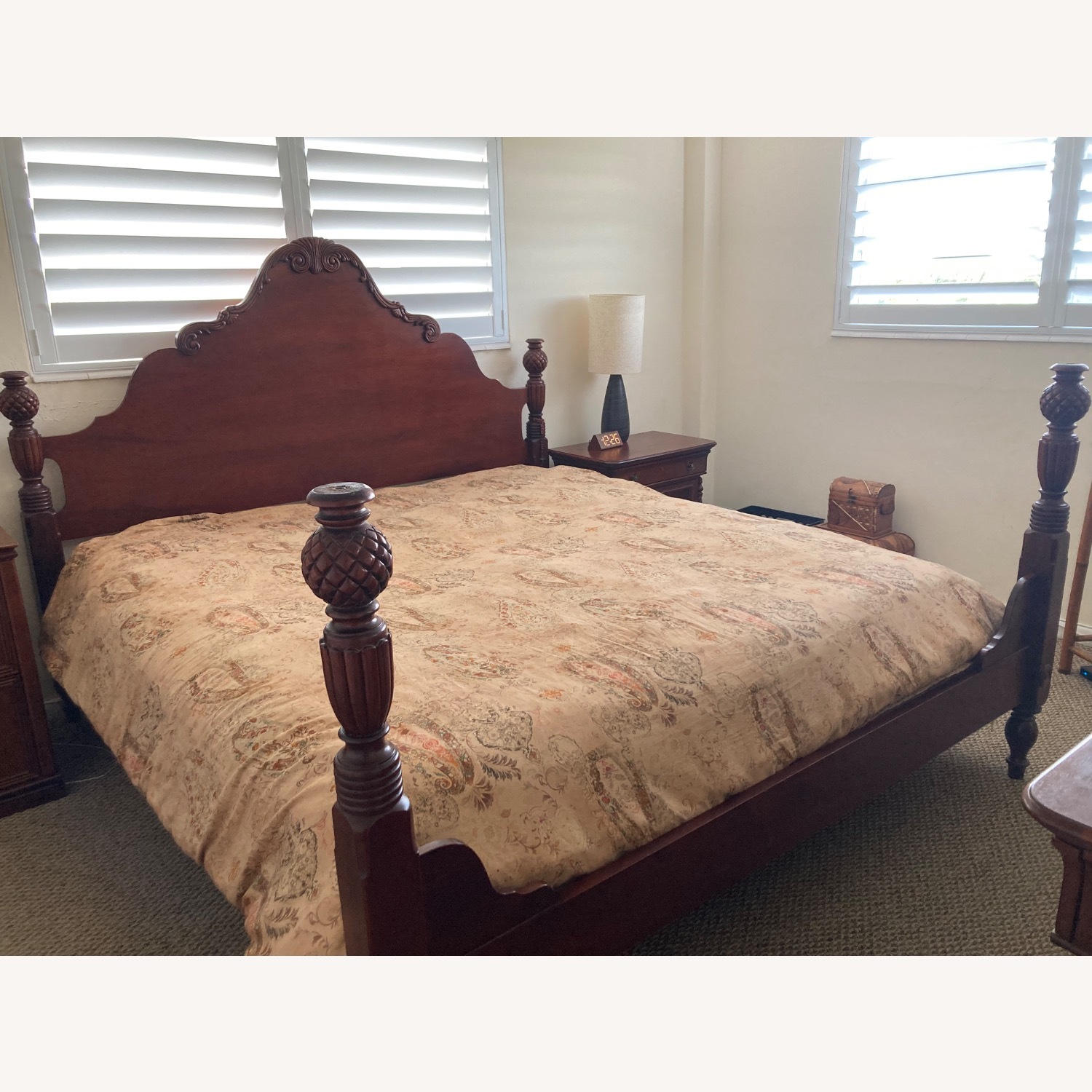 Vintage/Antique Vintage Dark Brown Wood king size bed frame - image-6