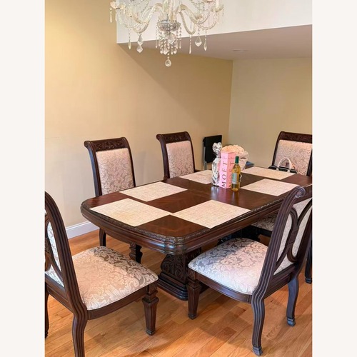 Used Elegant 6-Piece Dining Table Set for sale on AptDeco