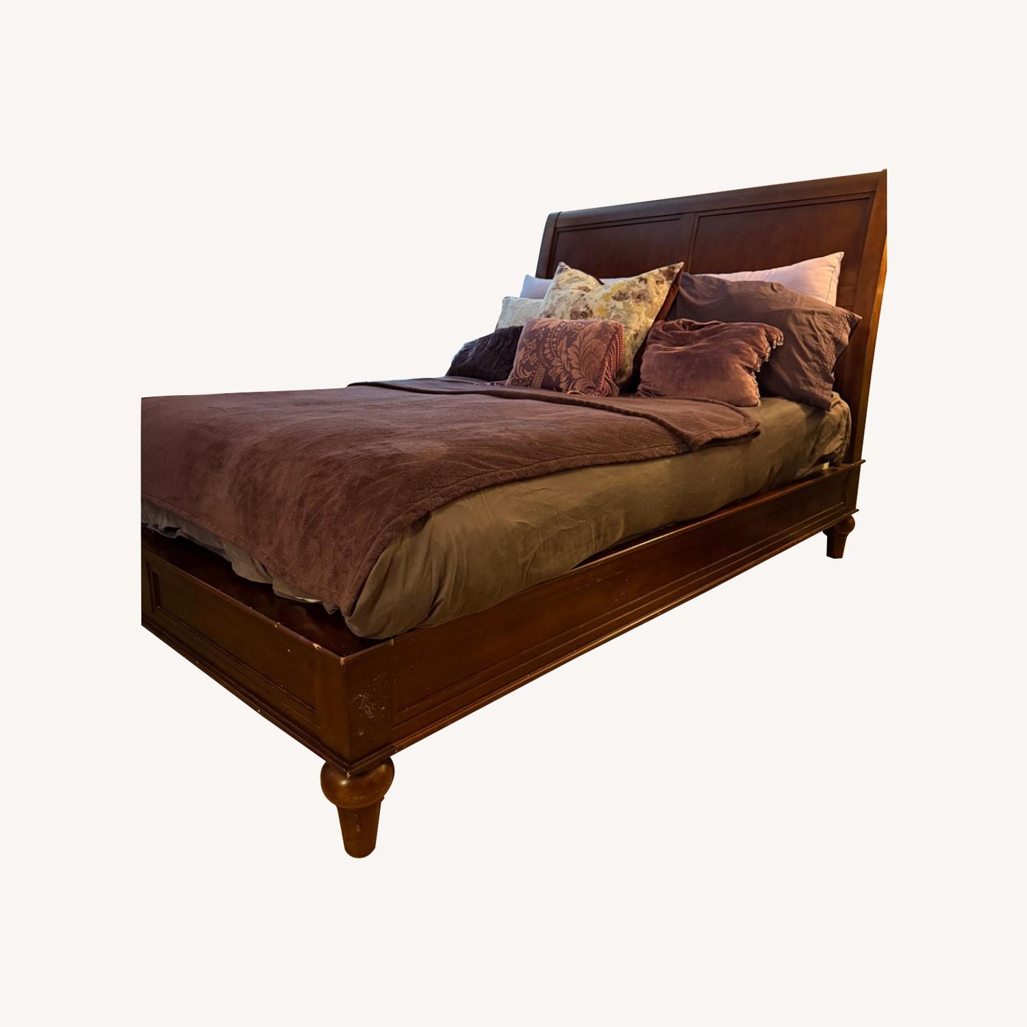 Vintage Solid Wood Sleigh Bed, Queen Size  - image-0