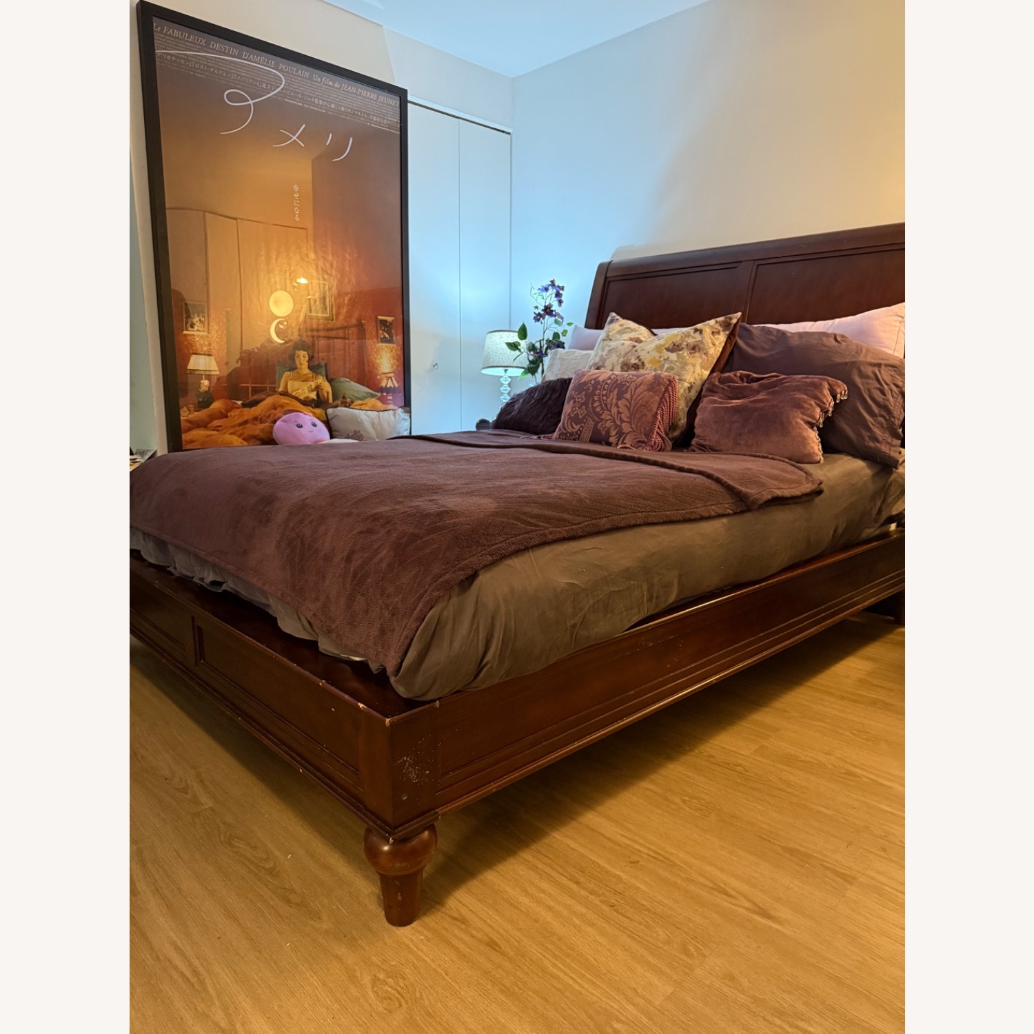 Vintage Solid Wood Sleigh Bed, Queen Size  - image-13