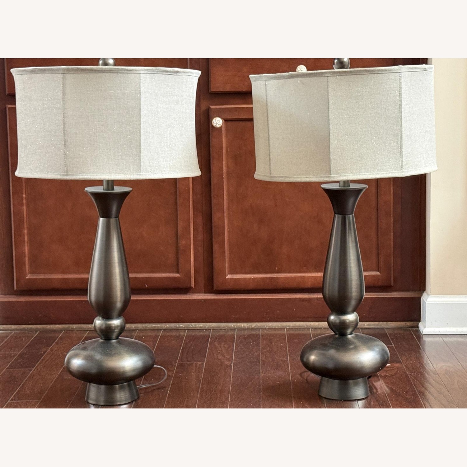 Rooms To Go Dunbrook Table Lamps - image-3