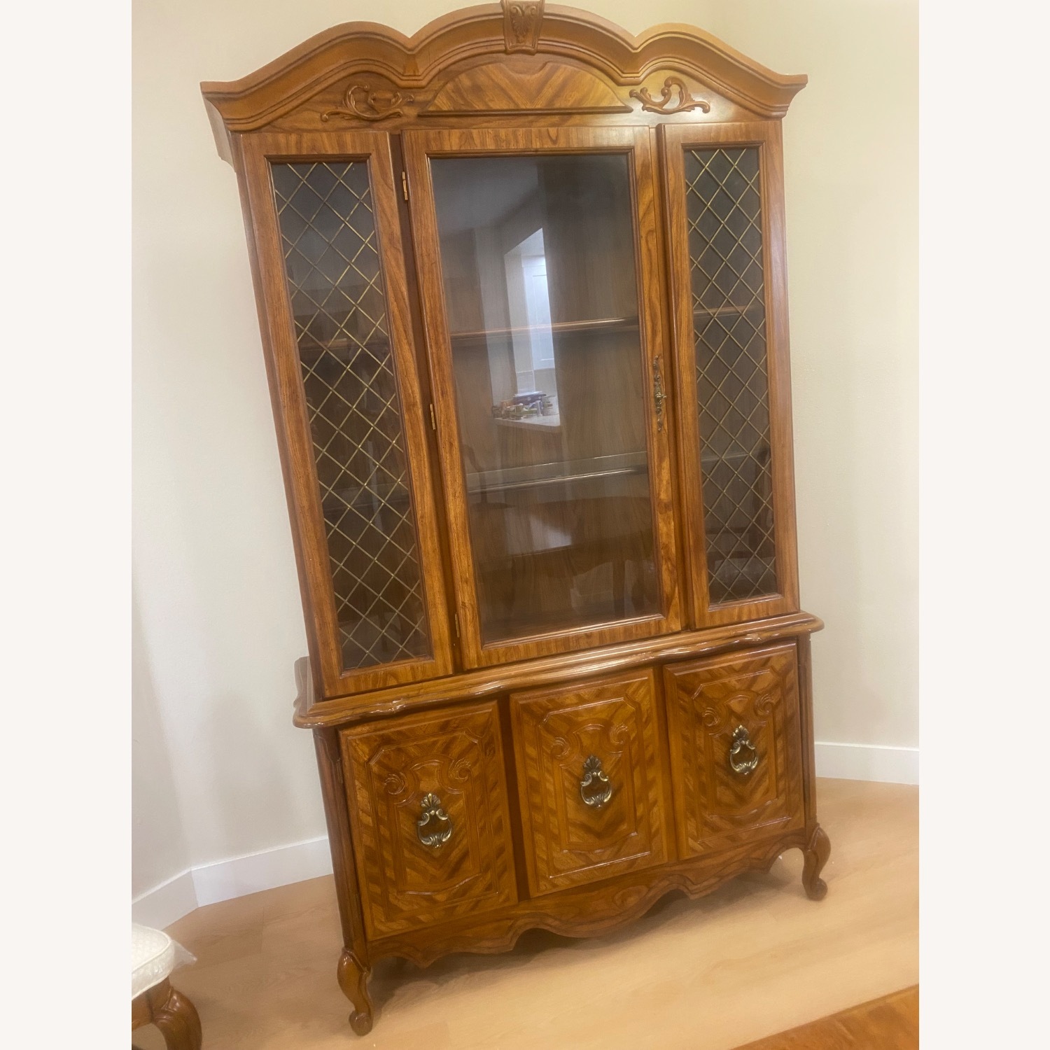 Vintage/Antique Wood Décor - image-1