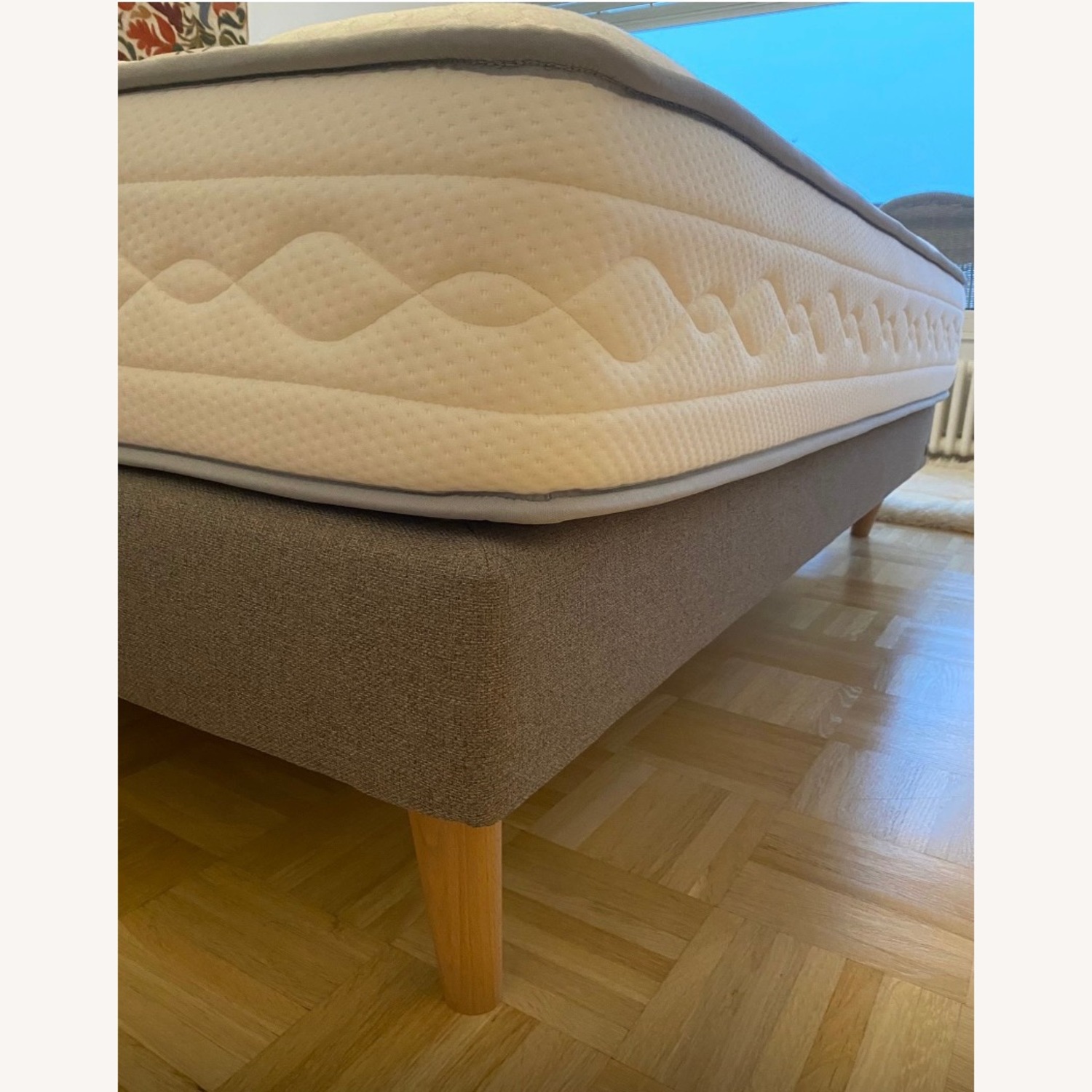 Light Gray Queen Bed - image-4