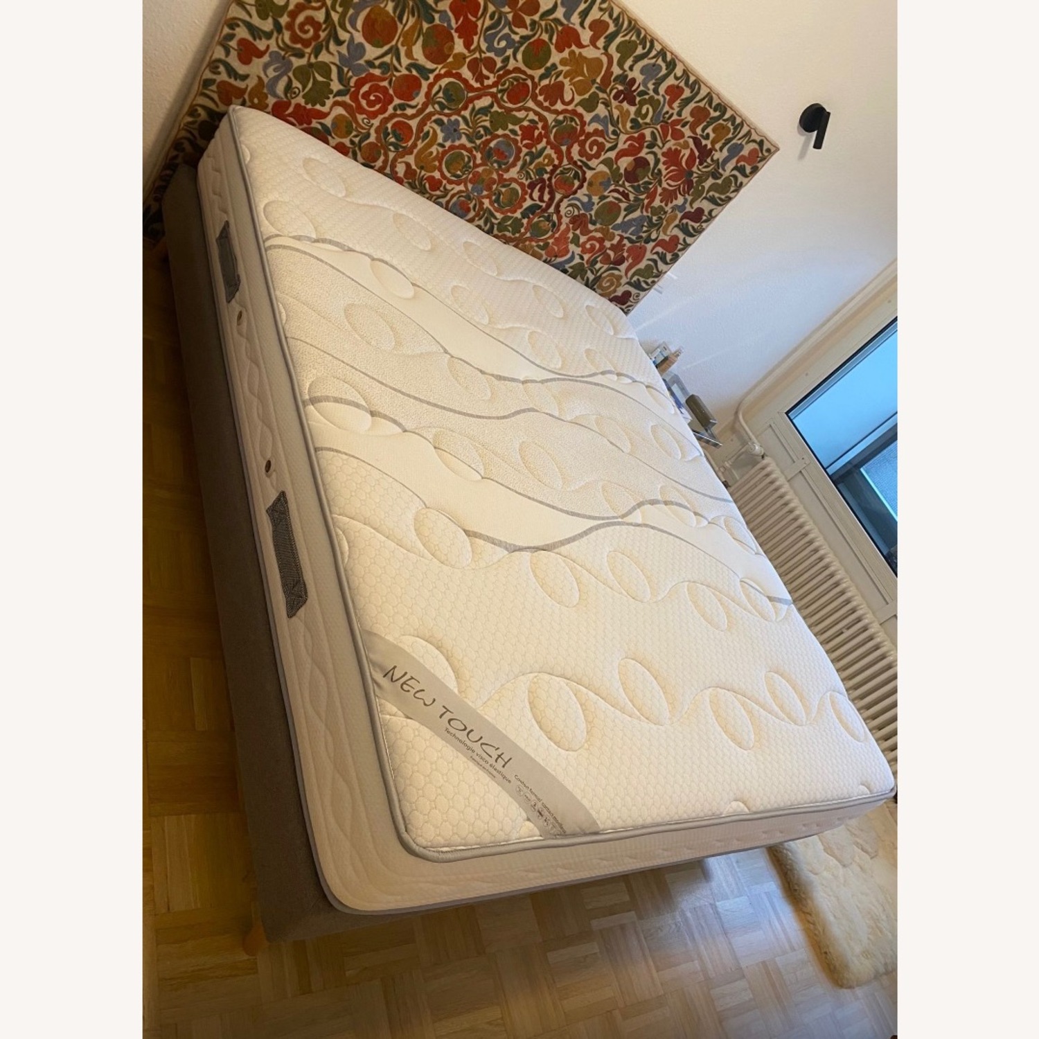 Light Gray Queen Bed - image-5