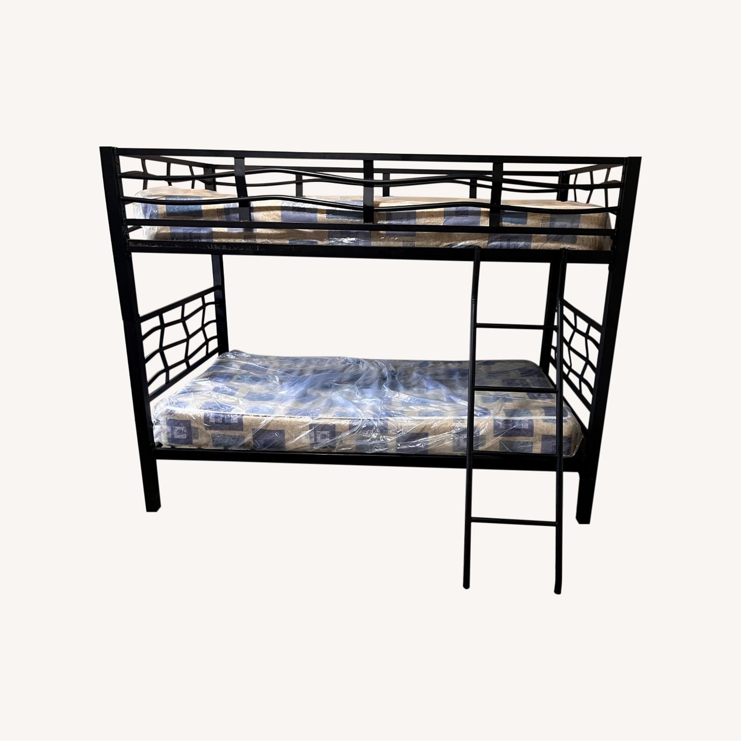Twin-Star Home Black Metal Bunk Bed - image-0