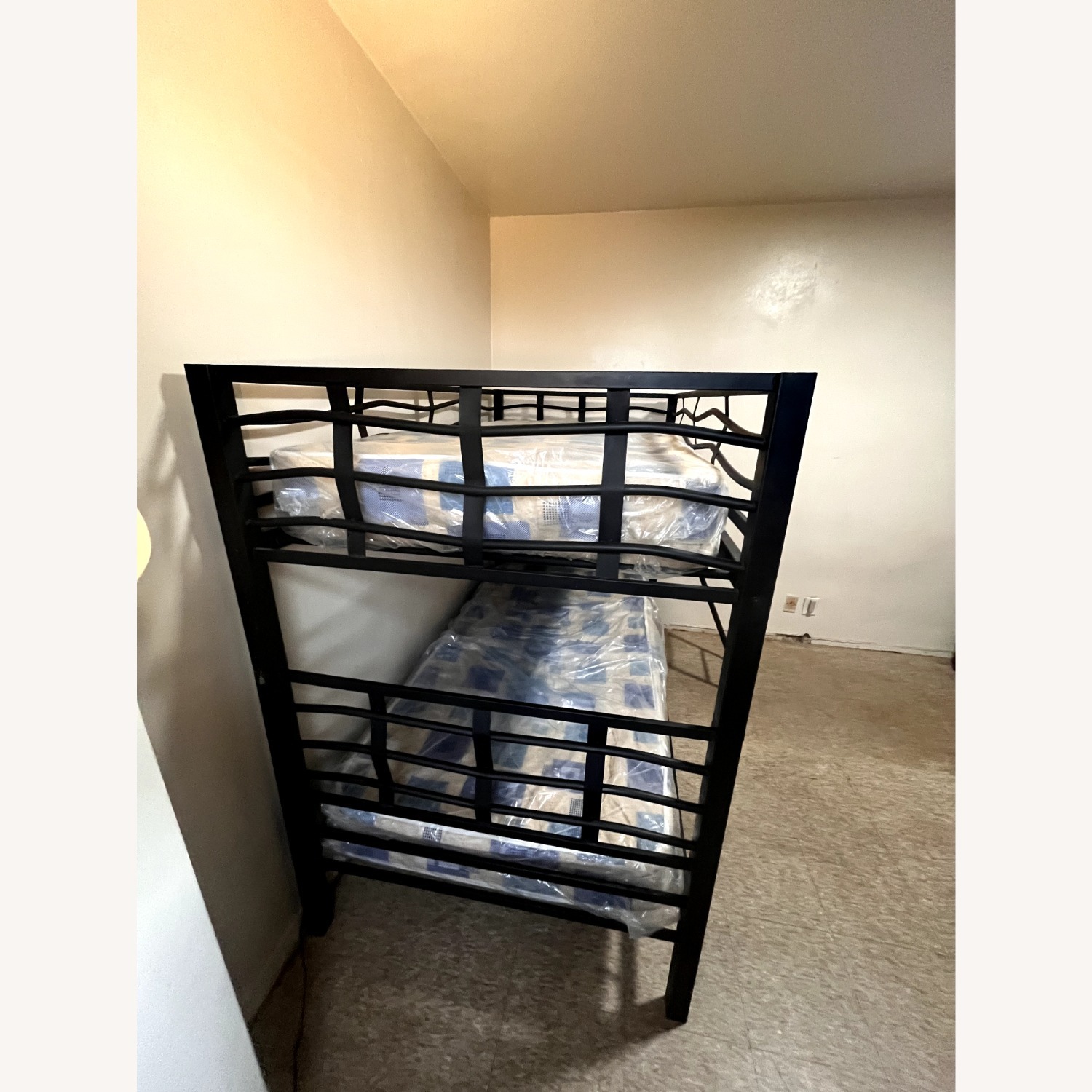 Twin-Star Home Black Metal Bunk Bed - image-5
