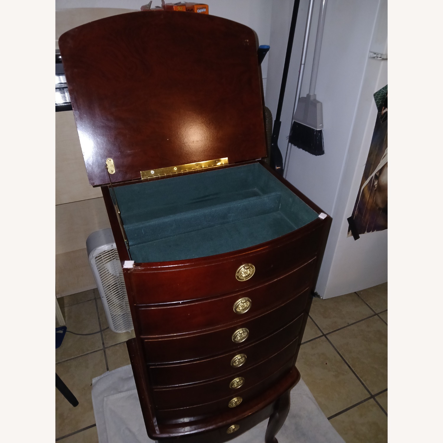 Thomas Pacconi Flatware Chest Norfolk Va - image-2