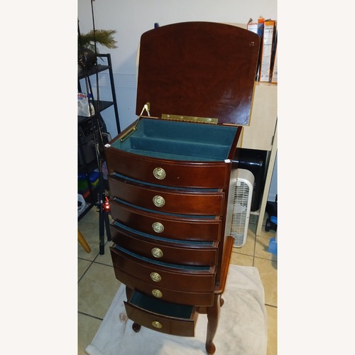 Used Thomas Pacconi Flatware Chest Norfolk Va for sale on AptDeco