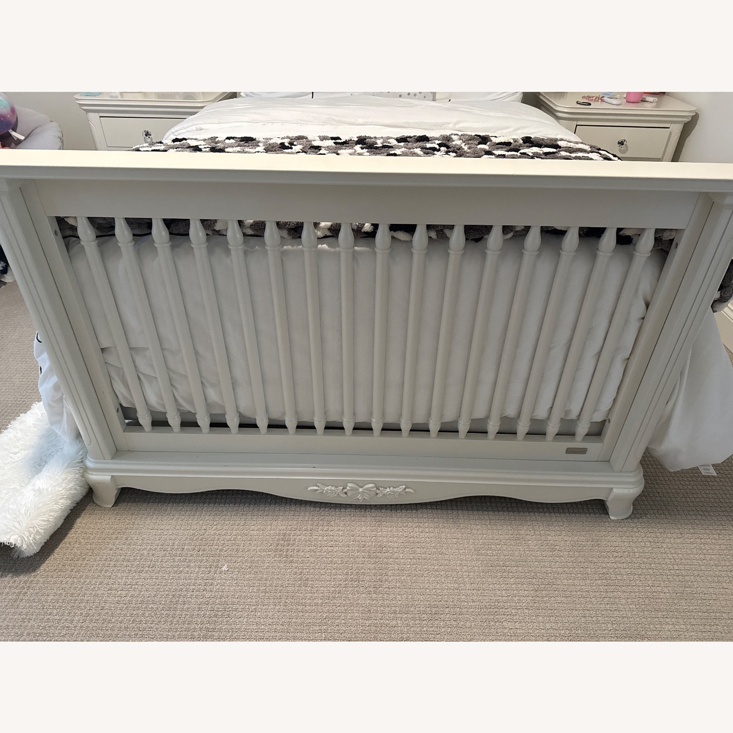 4-in-1 Convertible Crib+ Toddler Bed+Daybed, Full  - image-2