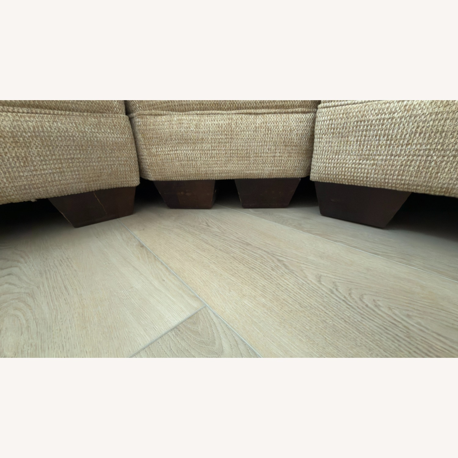 Bassett Natural Fabric 2 Piece Sectional - image-4