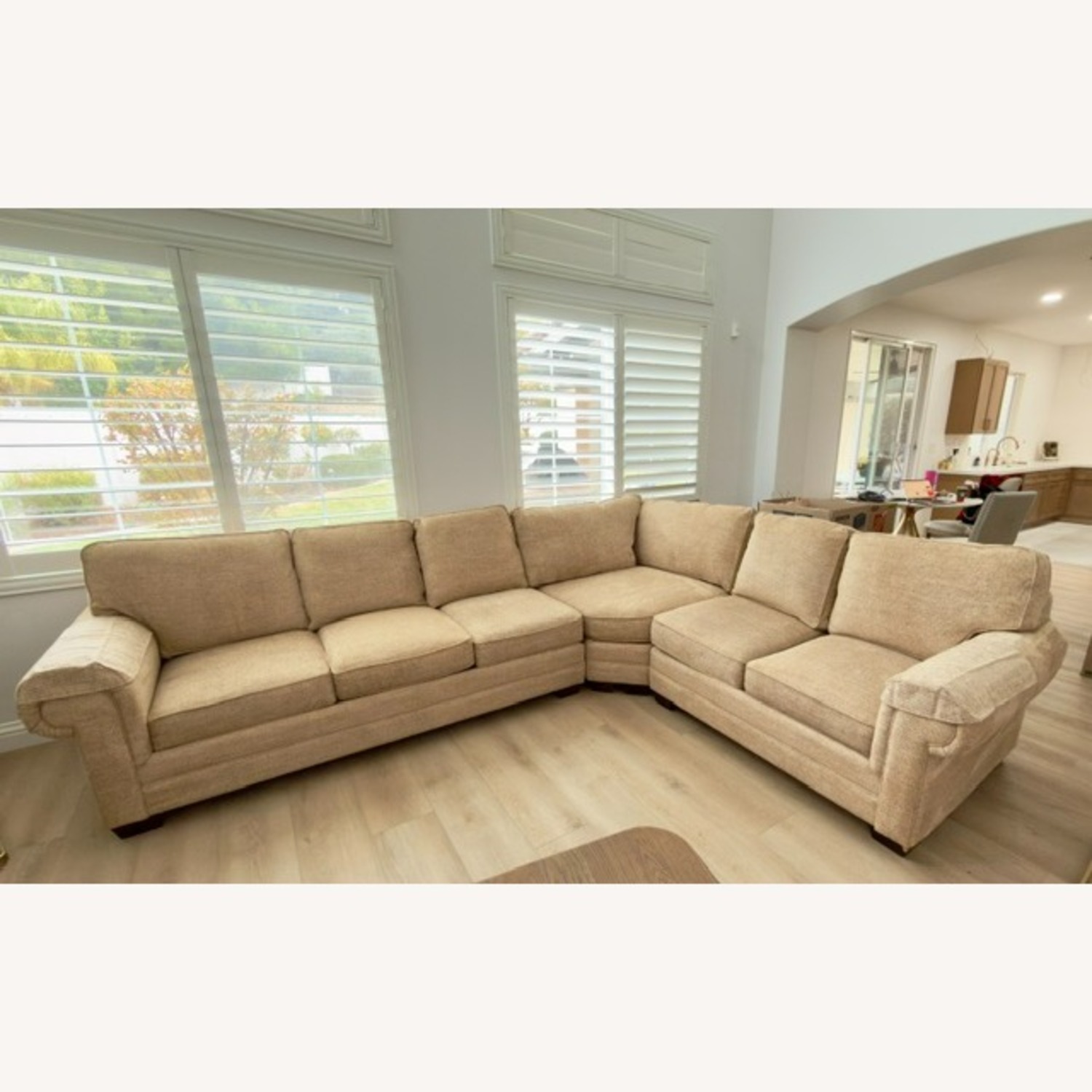 Bassett Natural Fabric 2 Piece Sectional - image-1