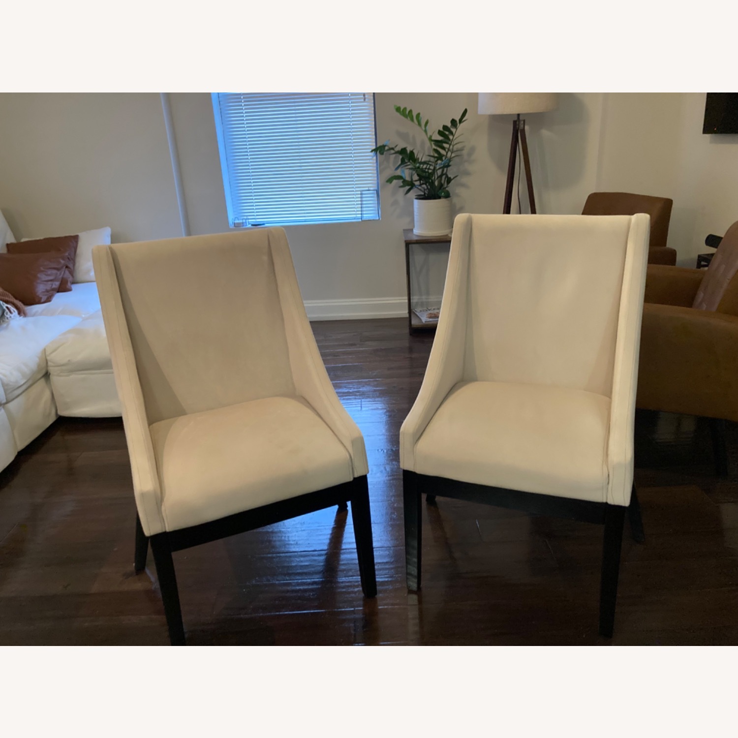 White Amazon Accent Chairs - image-1