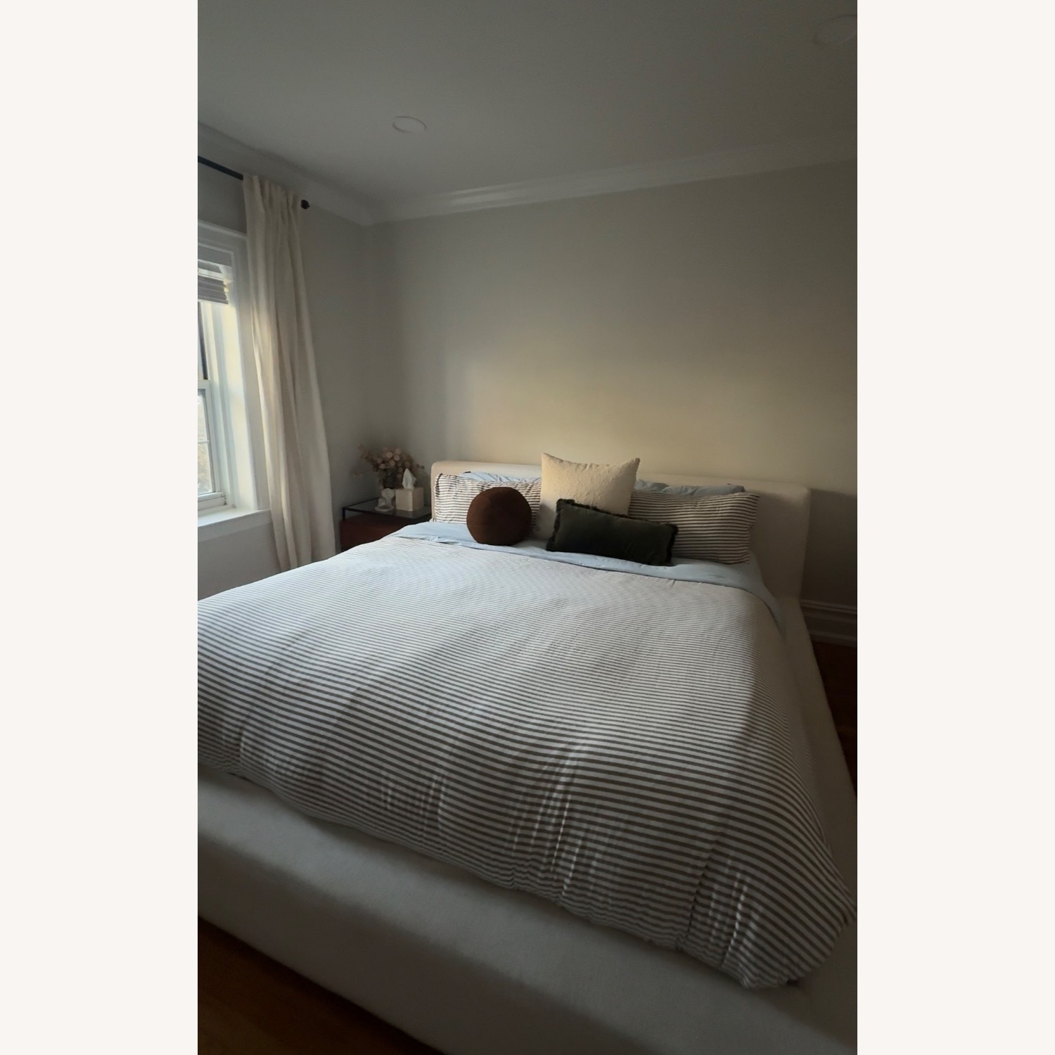 Castlery Dawson Storage Bed - image-1