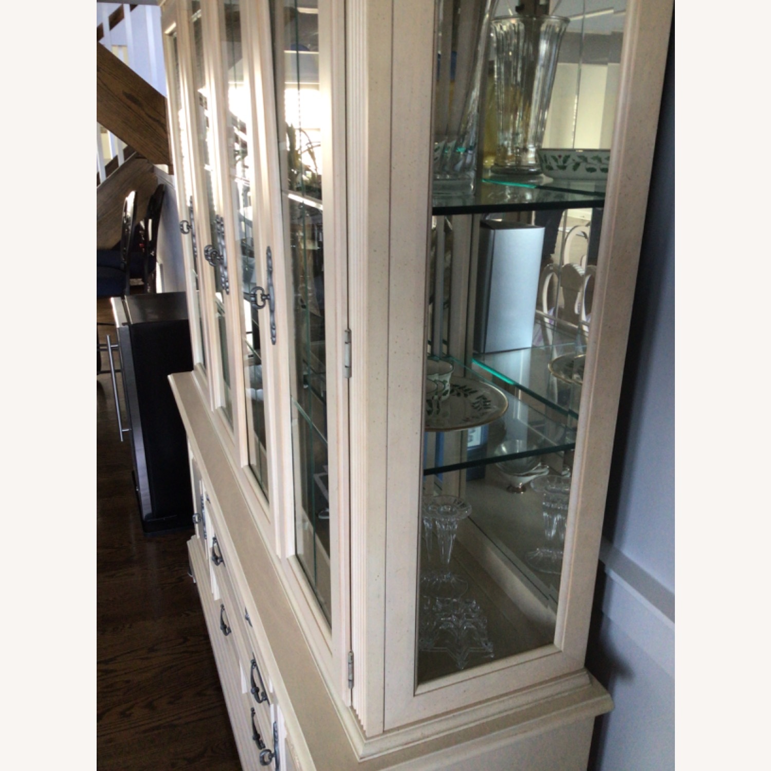 Stanley Endeavor China Cabinet - image-4