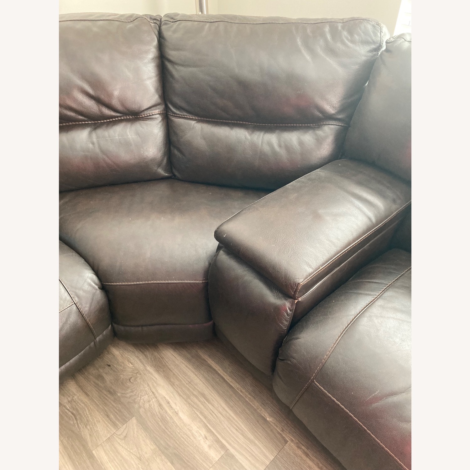 Macy's 6 Piece Leather Sectional - image-11