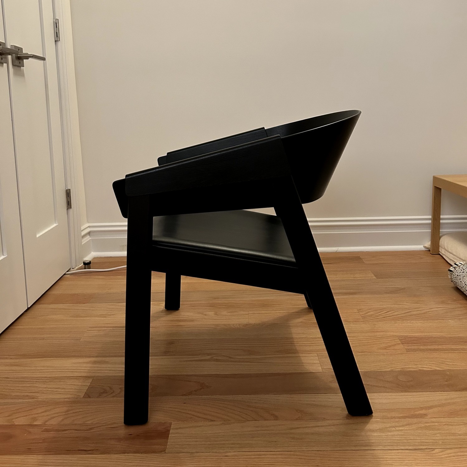 Muuto Cover Lounge Chair - Black leather/black - image-2