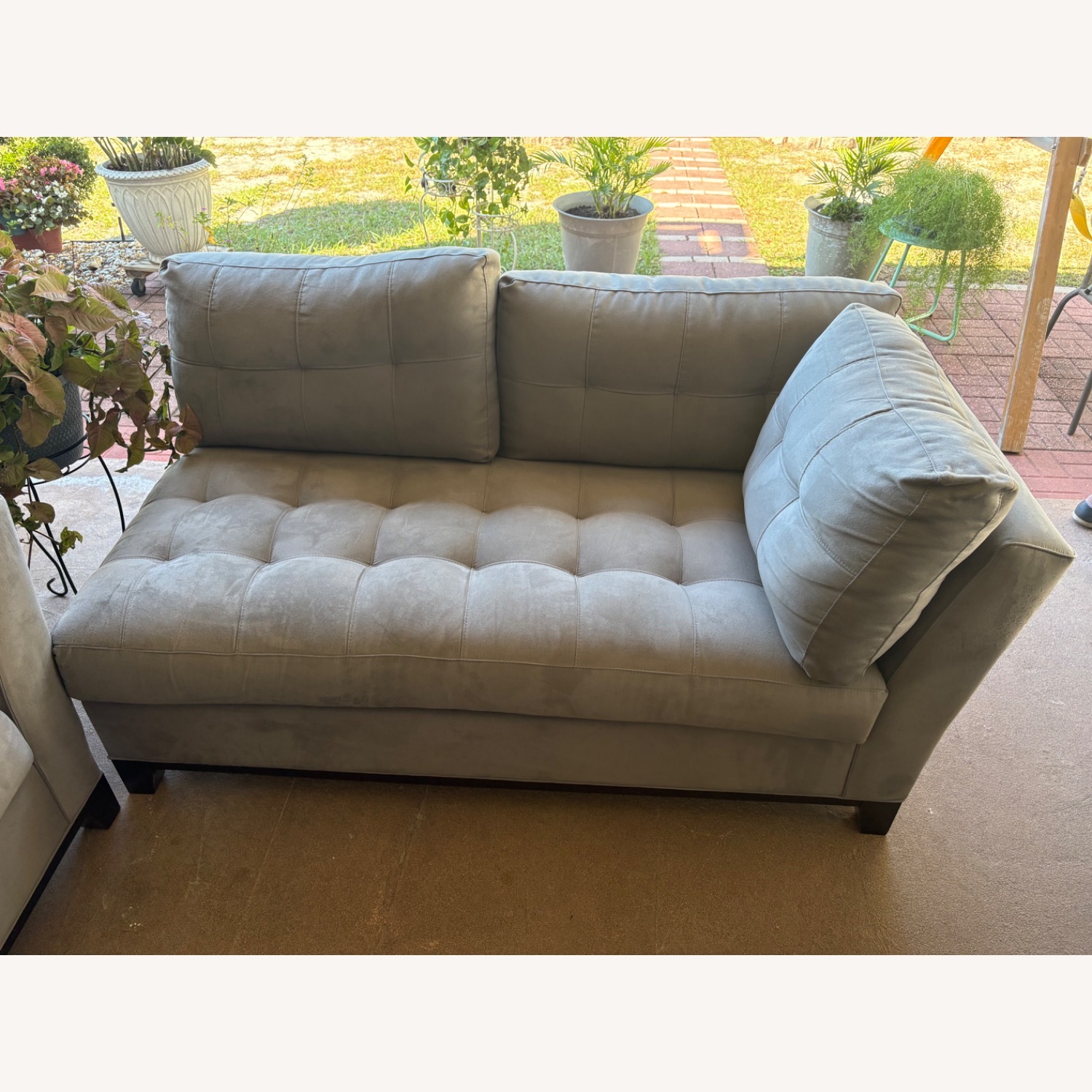 Rooms To Go Cindy Crawford Metropolis 2 pc Sectional - image-5