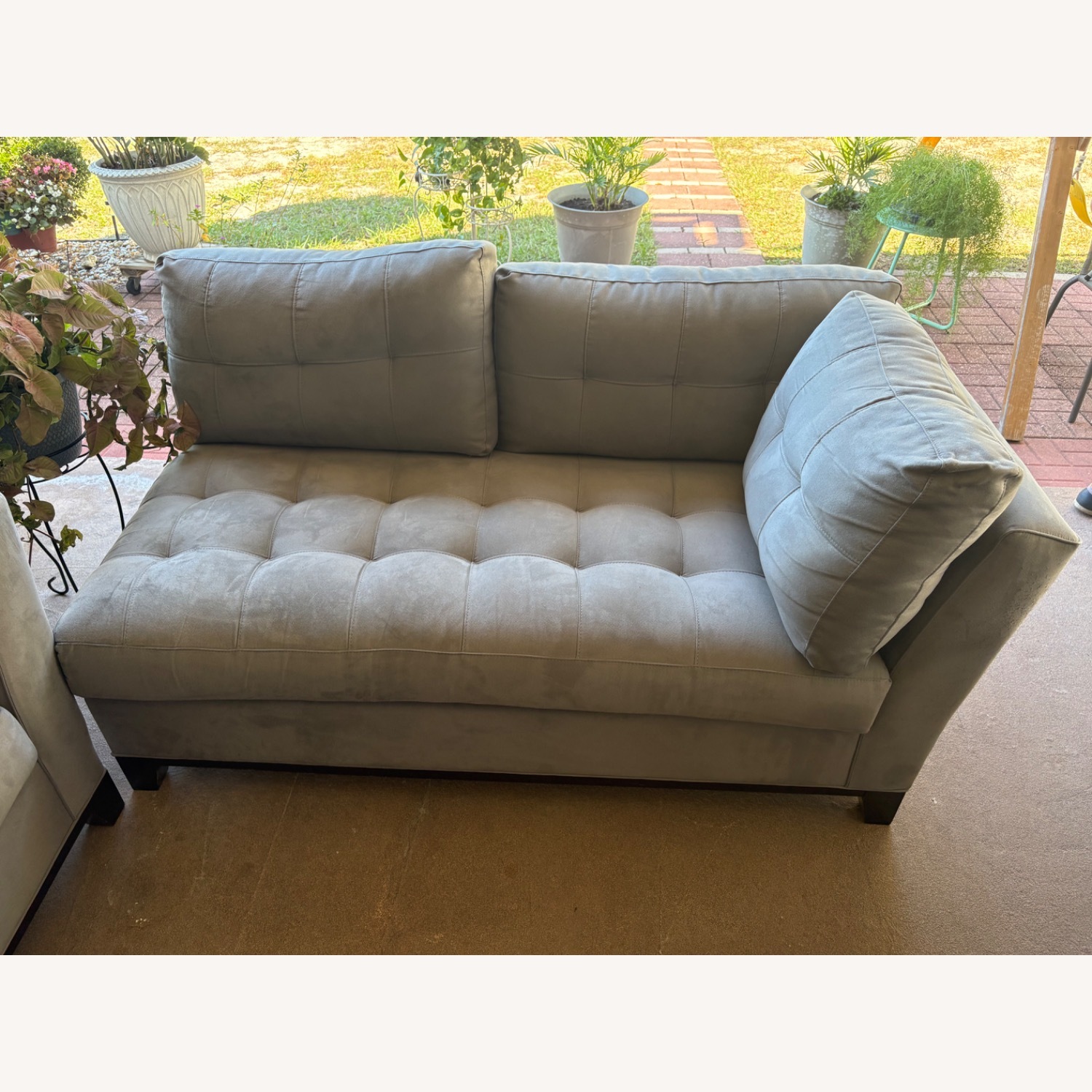 Rooms To Go Cindy Crawford Metropolis 2 pc Sectional - image-7