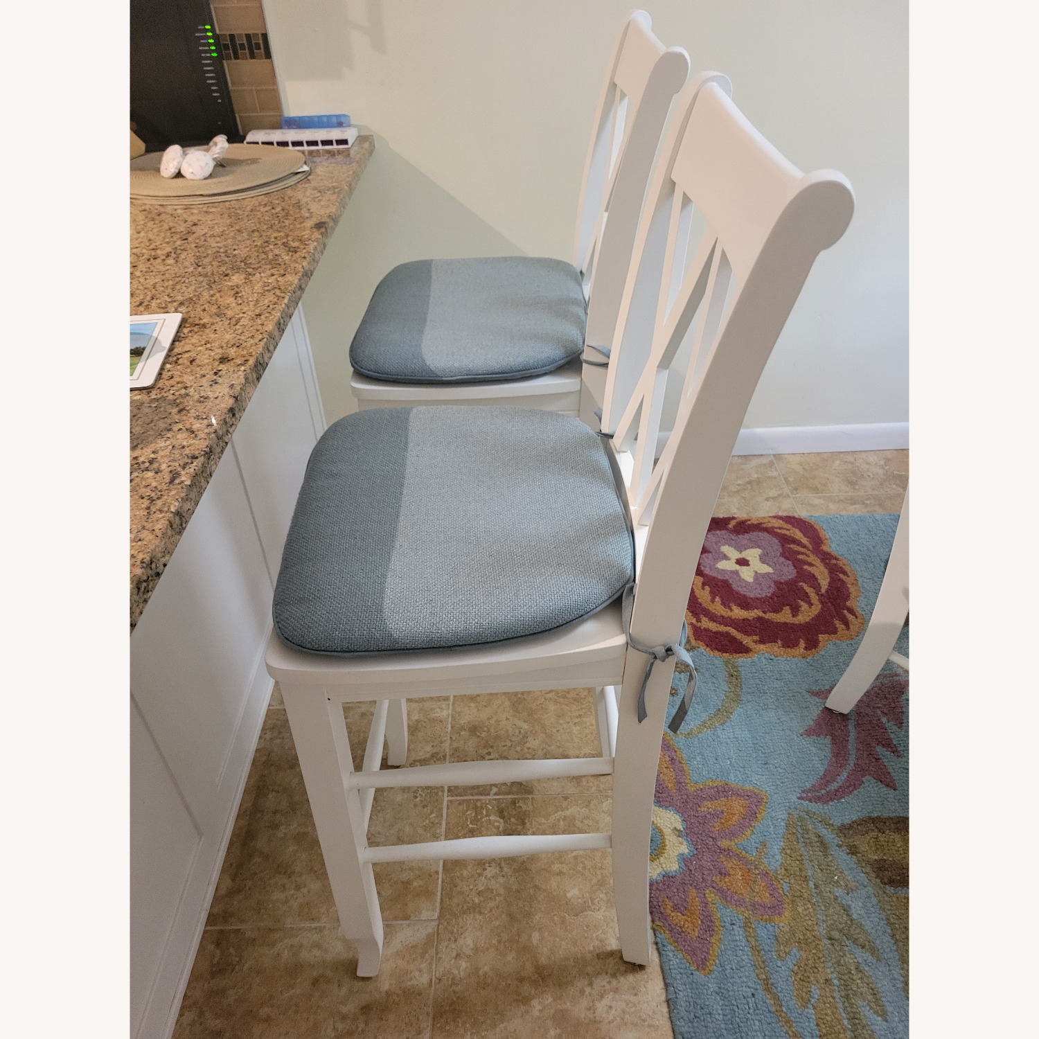 Vintage/Antique Finds White Dining Sets - image-5