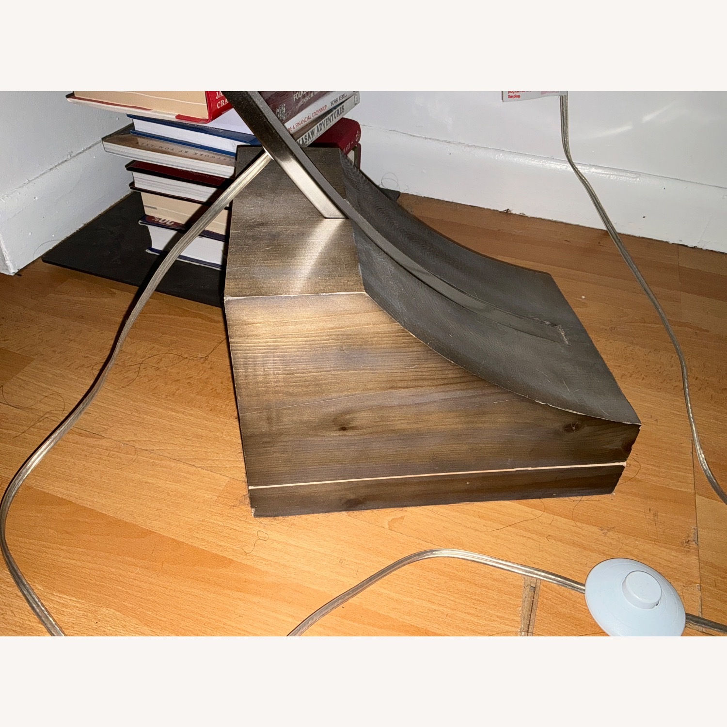 White Metal Floor Lamp - image-4