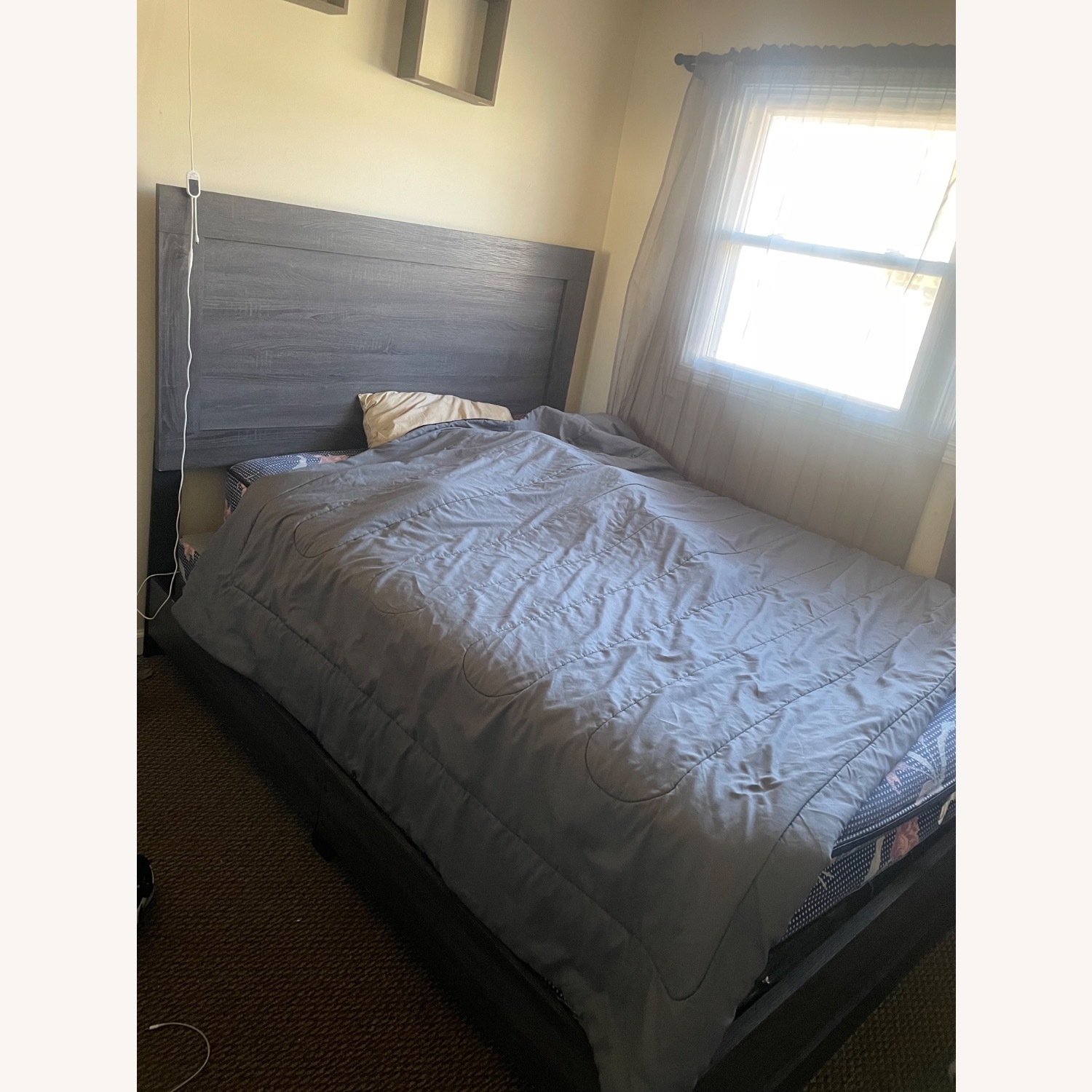 Dark Gray Wood Queen Bed - image-3