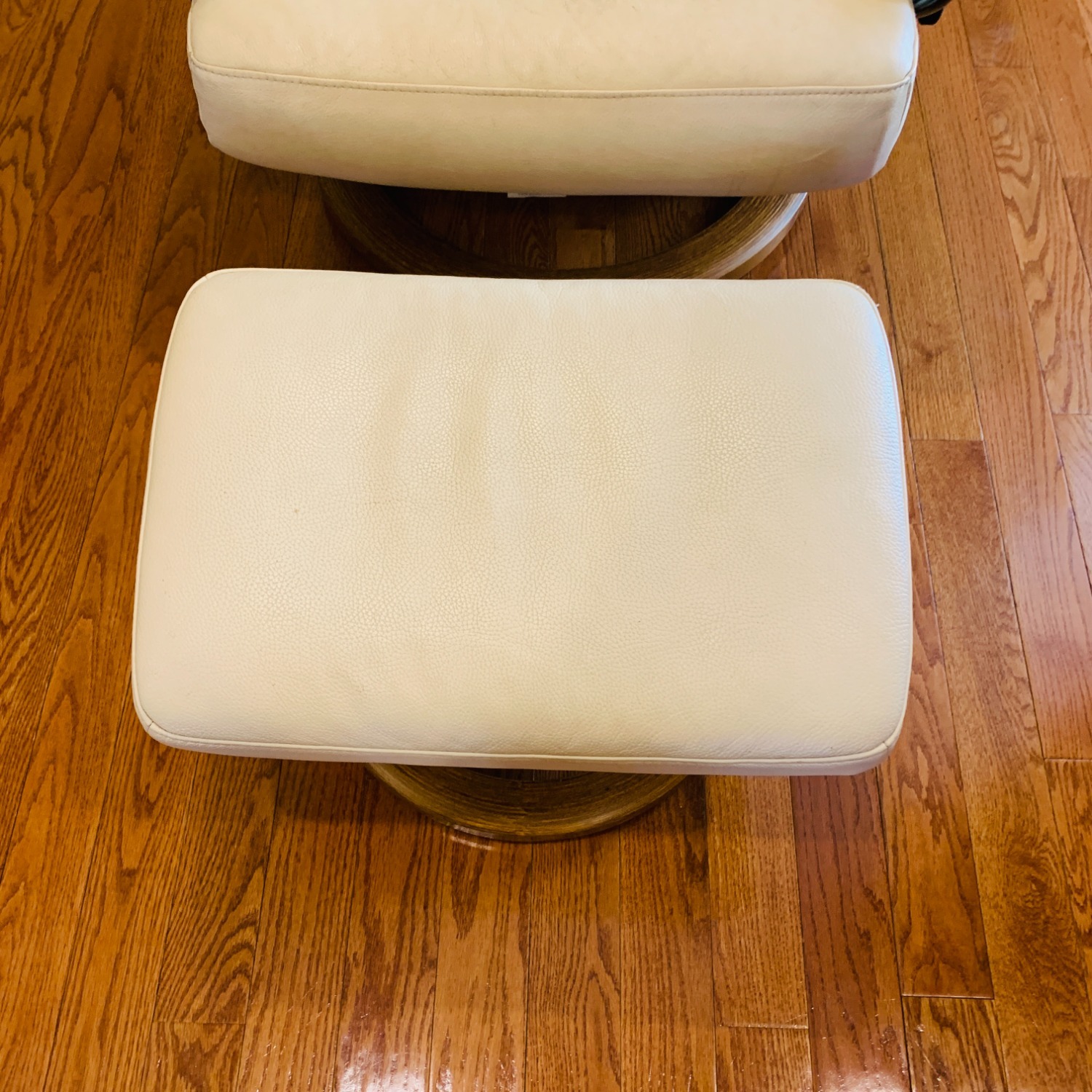 Vintage Ekornes Stressless Chair & Ottoman  - image-18