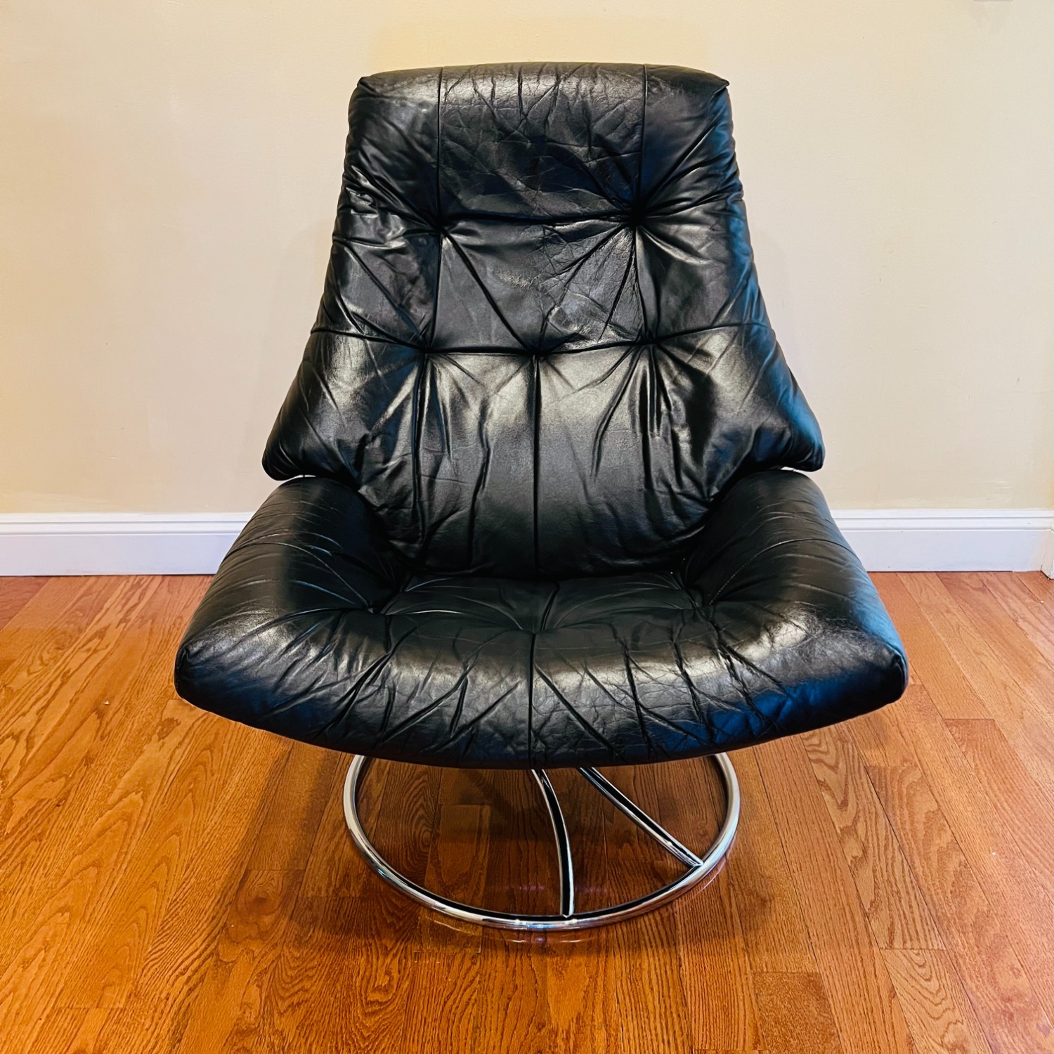 Vintage Ekornes Stressless Recliner - image-14