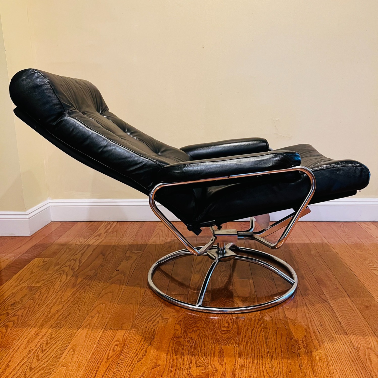 Vintage Plycraft Lounge Chair & Ottoman - image-22