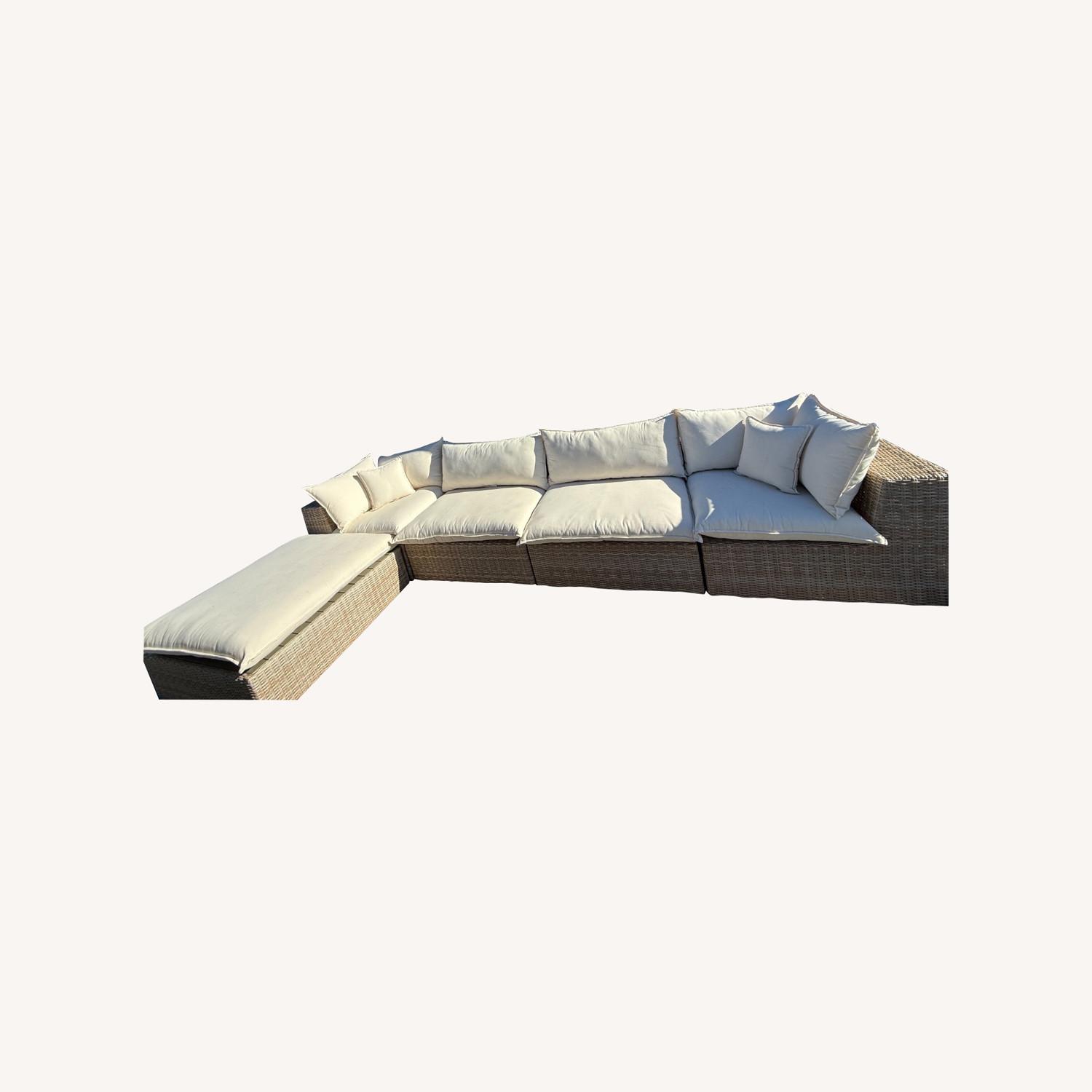 Living Spaces Patio Furniture - image-0
