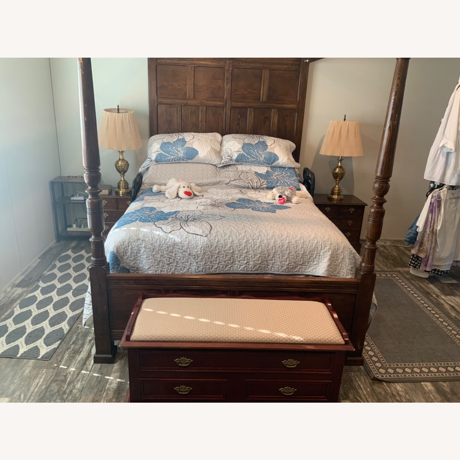 Natural Oak Wood Queen Bed - image-1