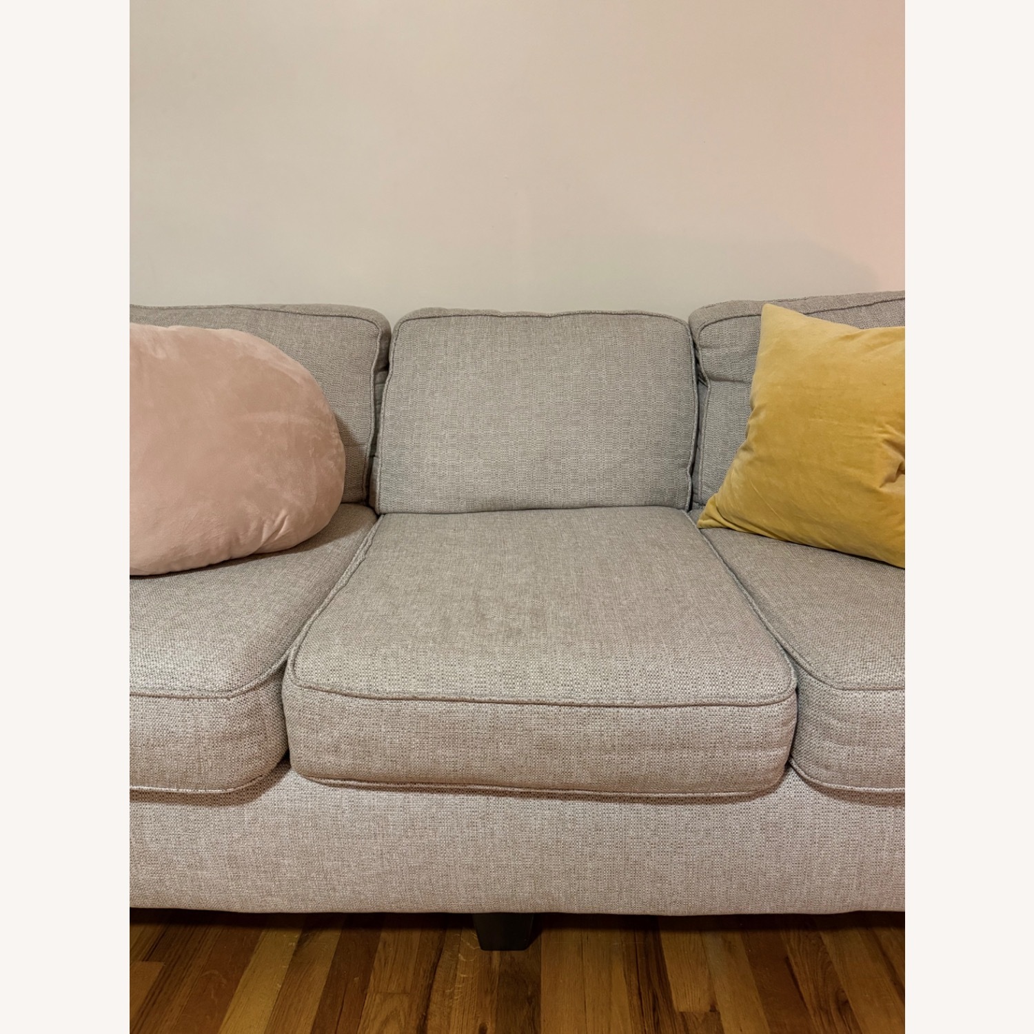 Raymour & Flanigan Shiloh Light Gray 3+ Seater Sofa - image-4