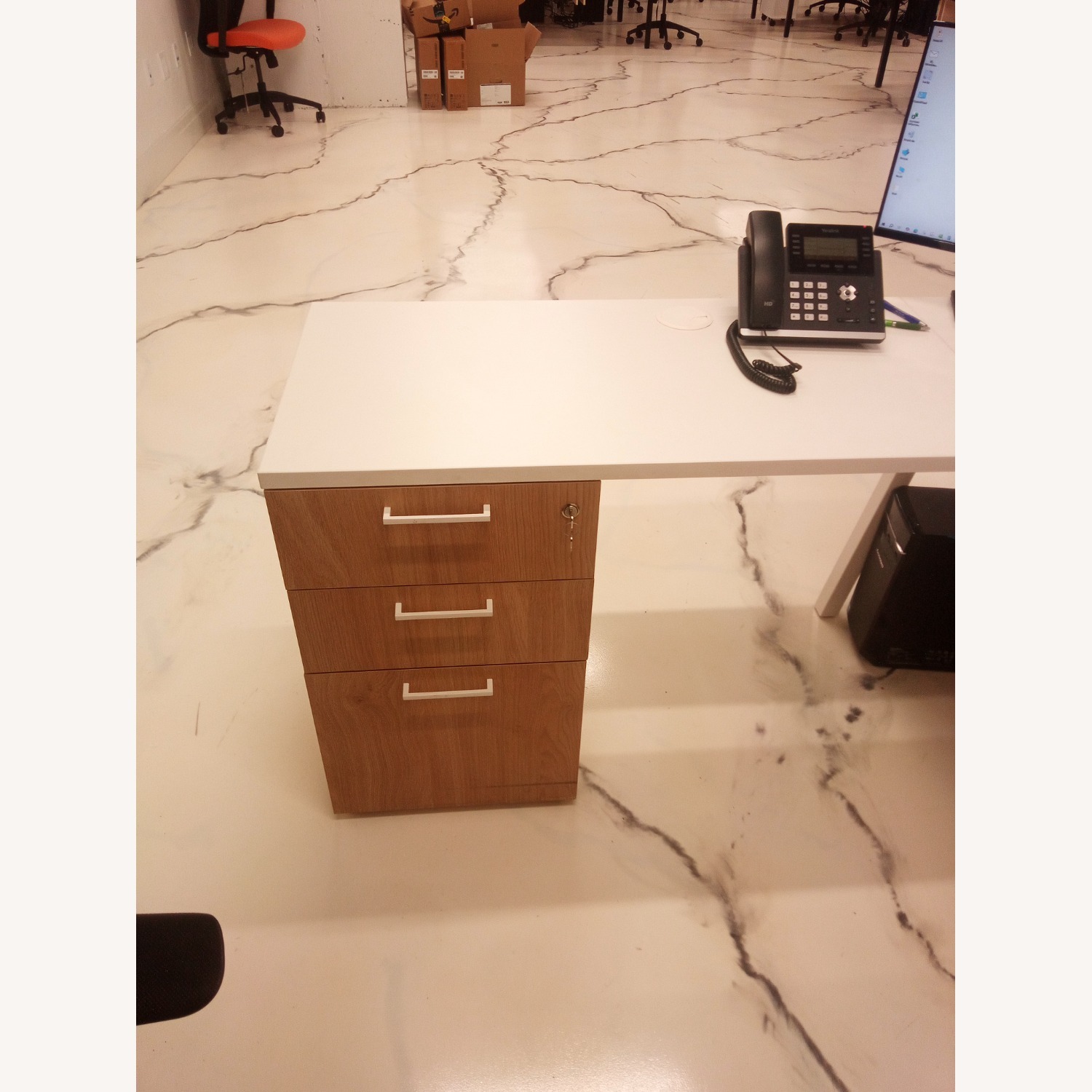 White Wood Desk with Return - image-7