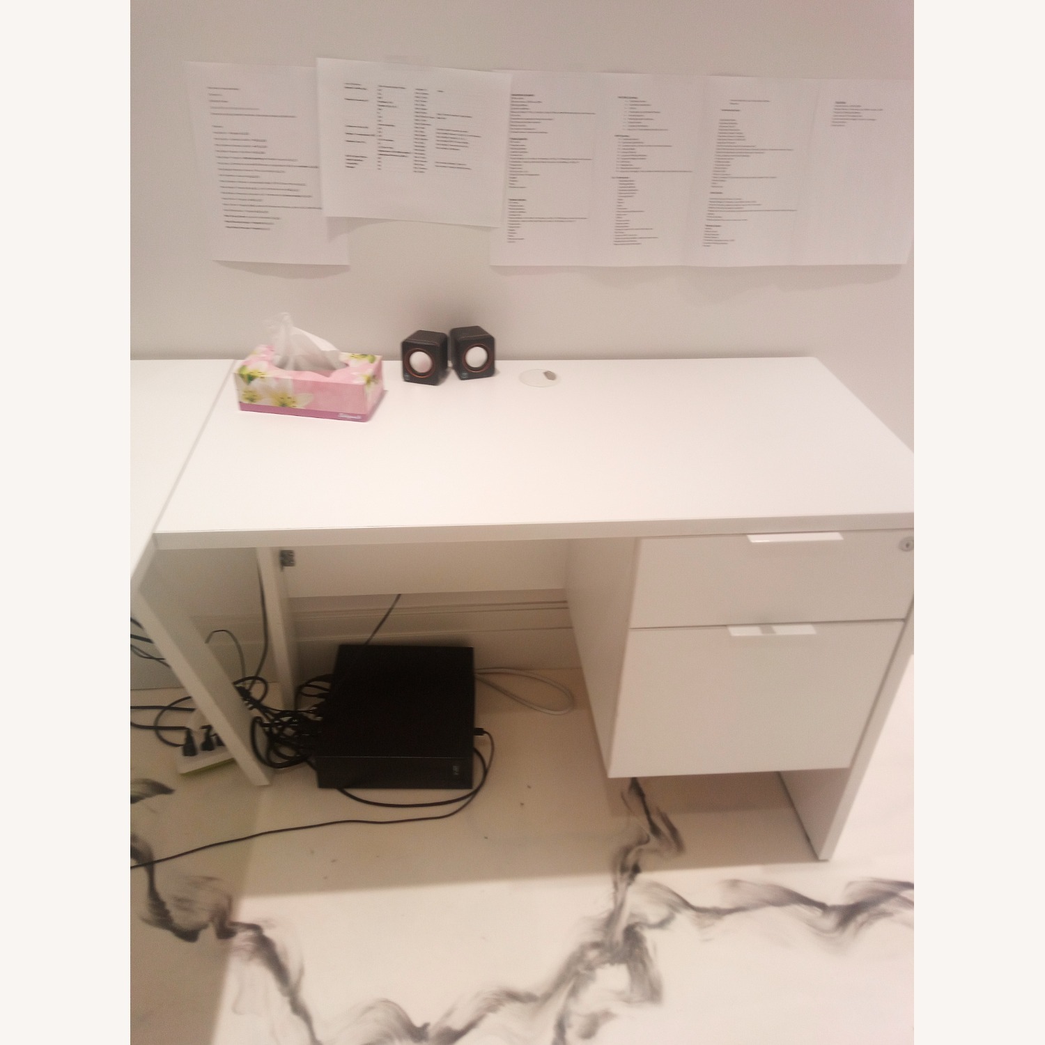 White Wood Desk with Return - image-7