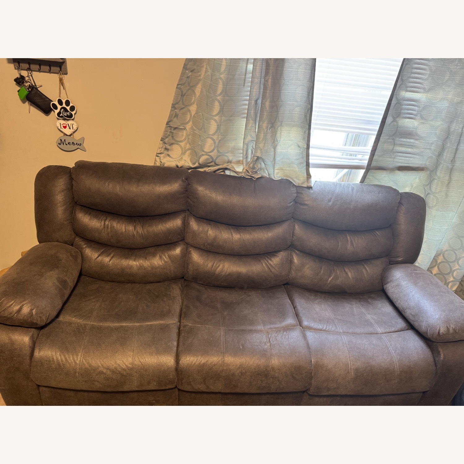 Value City Furniture 2 Seater Sofa - image-3