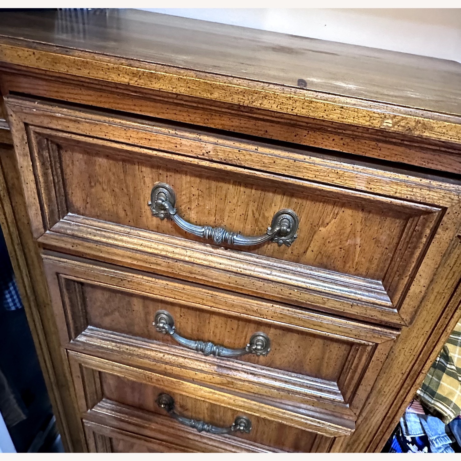 Dixie 6-Drawer Mediterranean Style - image-5