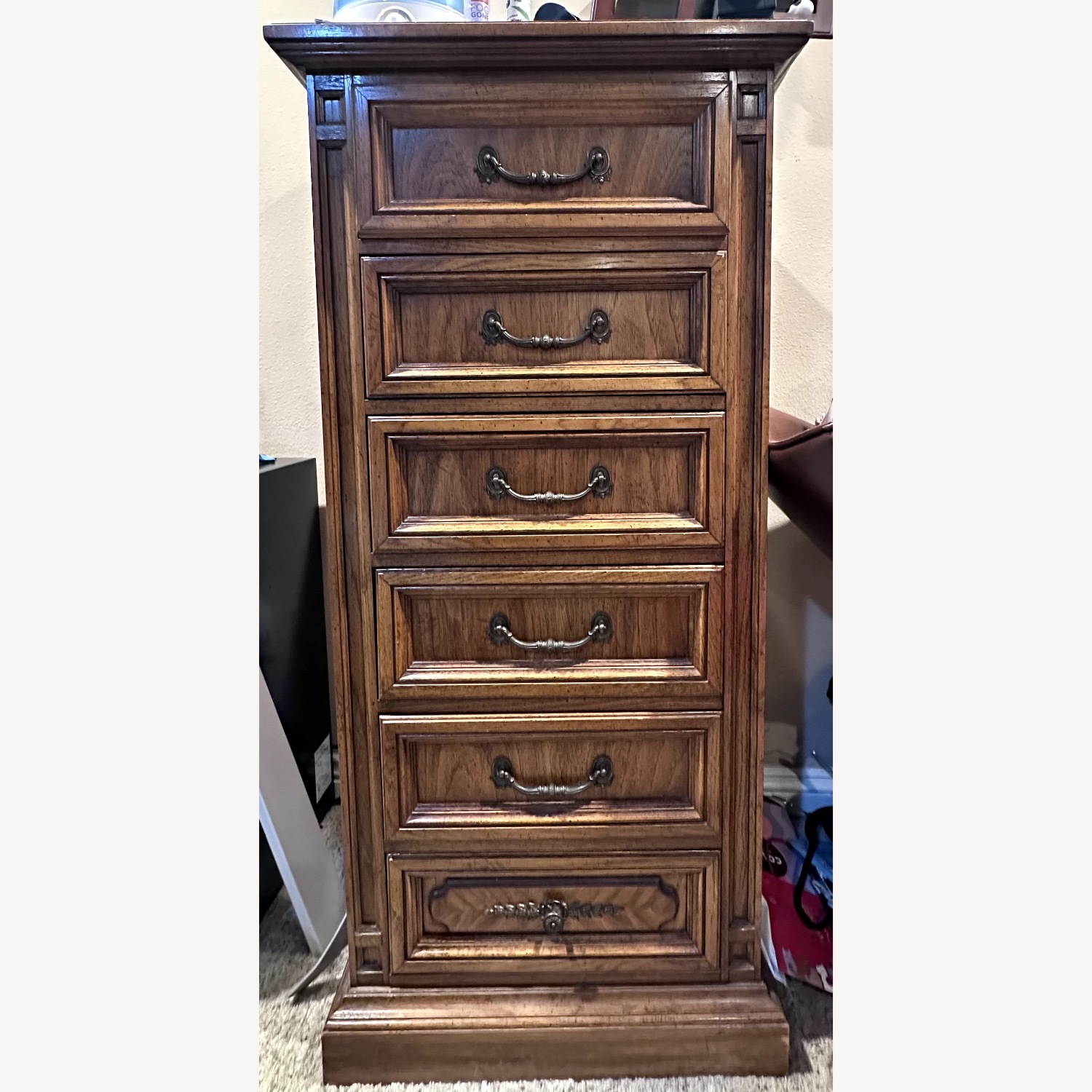 Dixie 6-Drawer Mediterranean Style - image-6