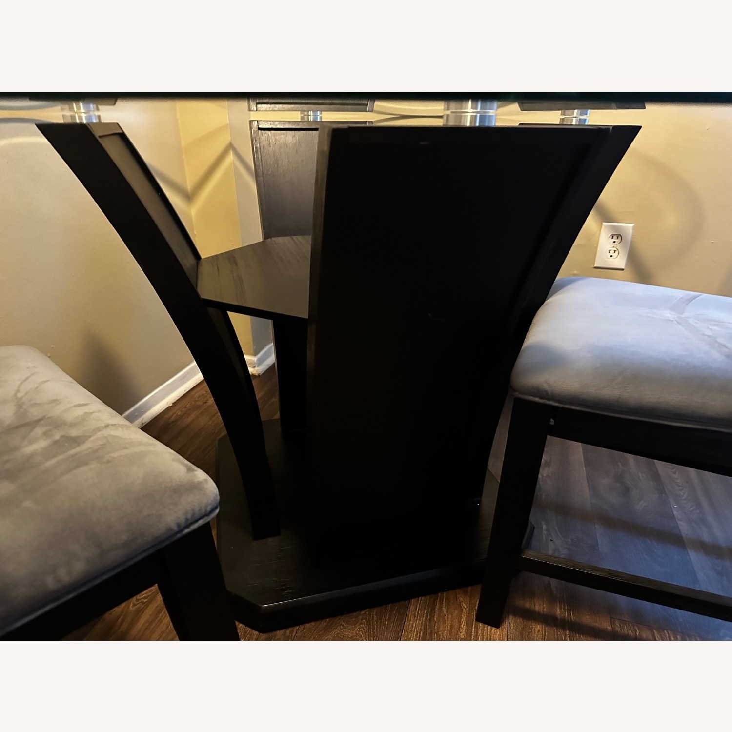 Bob's Discount Furniture Cosmopolitan Black Wood Dining Sets - image-2