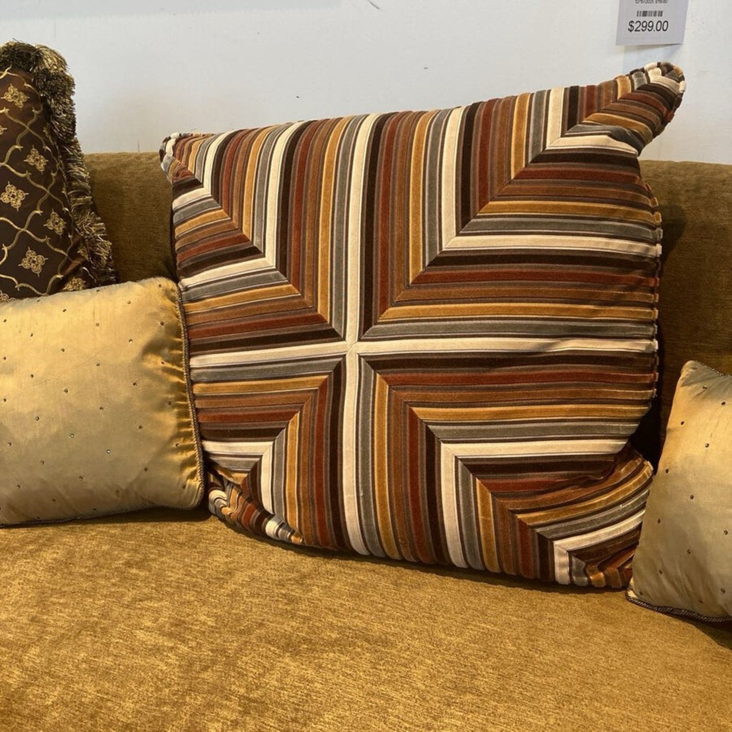 Custom Curved Sofa - image-7