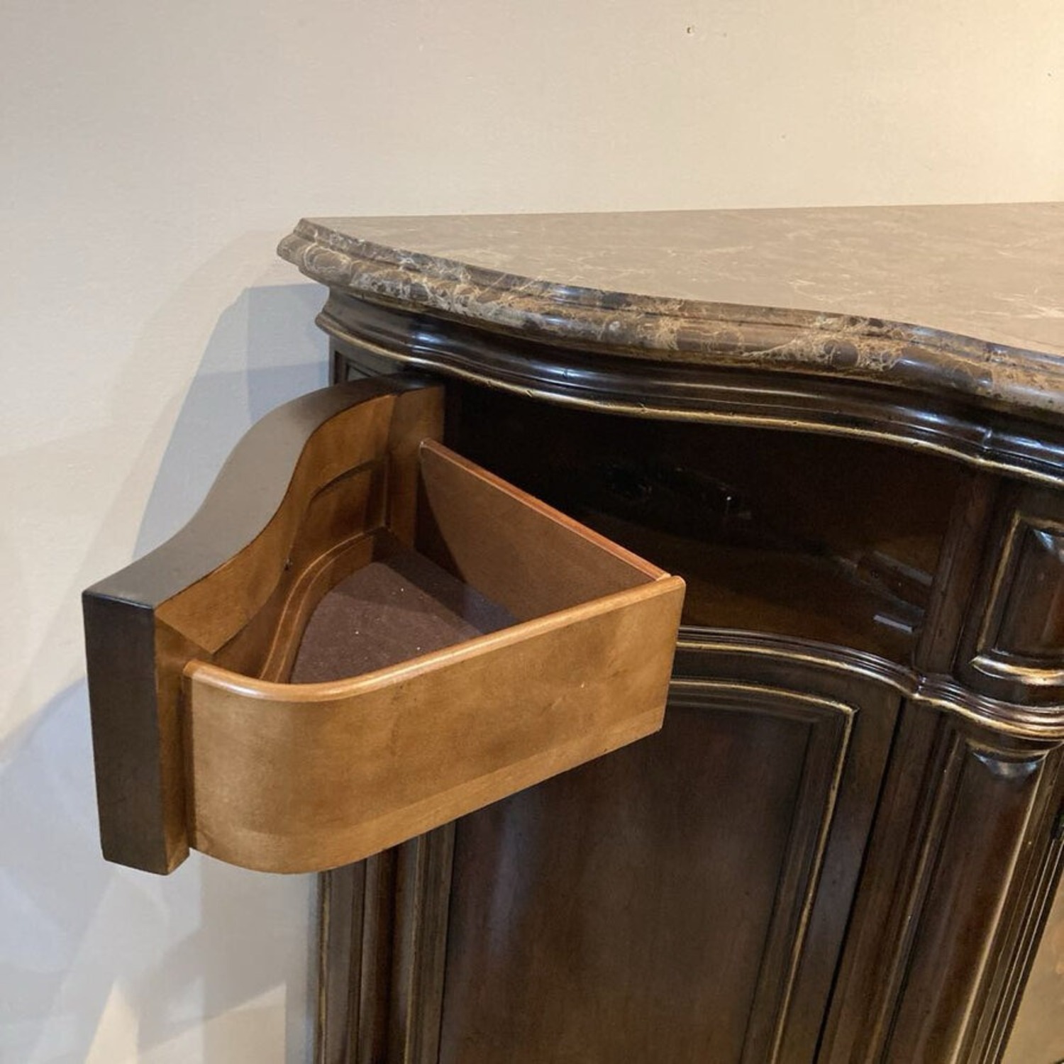 Trump Home Castello Buffet - image-3