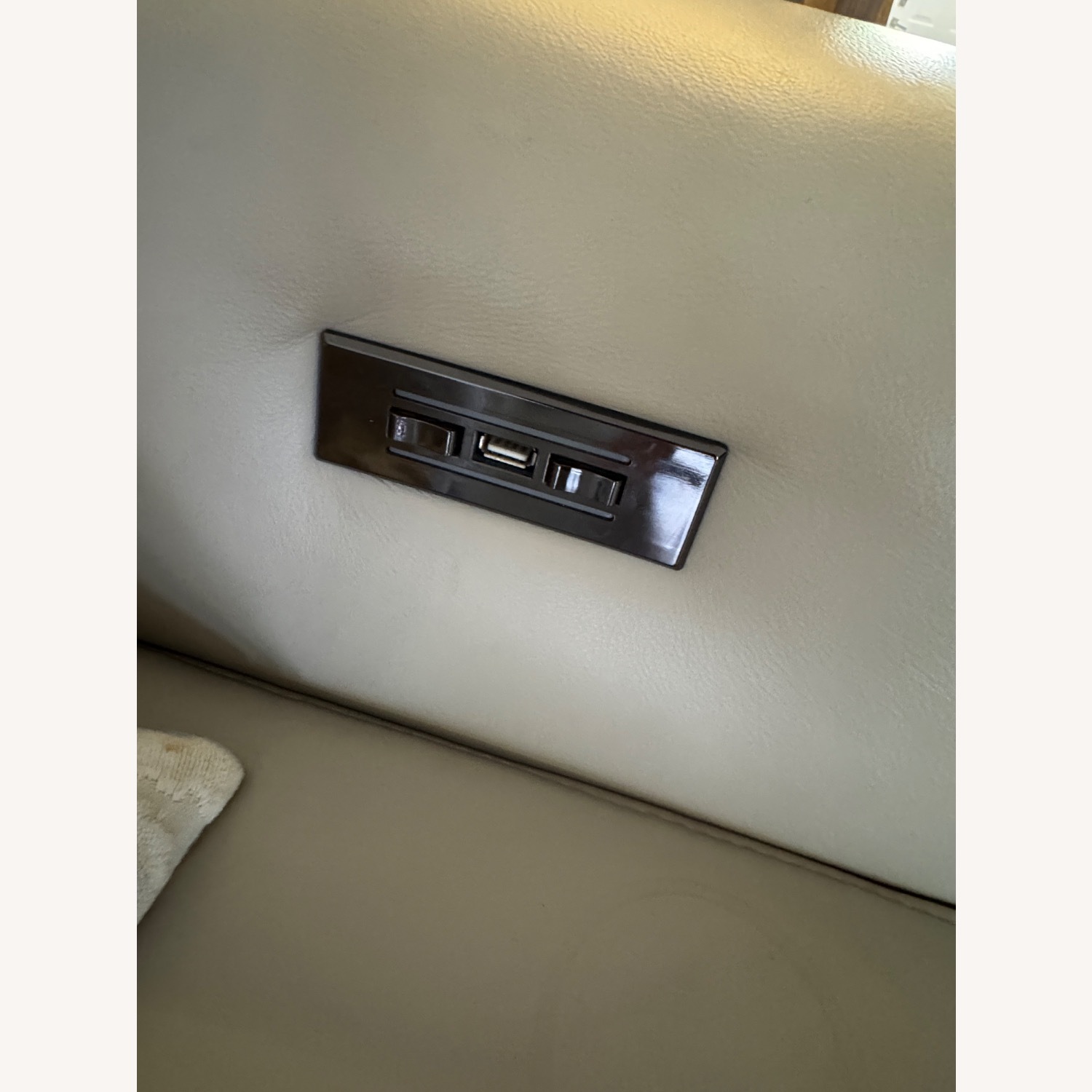 Natuzzi Nuvola Natural 3+ Seater Sofa - image-3