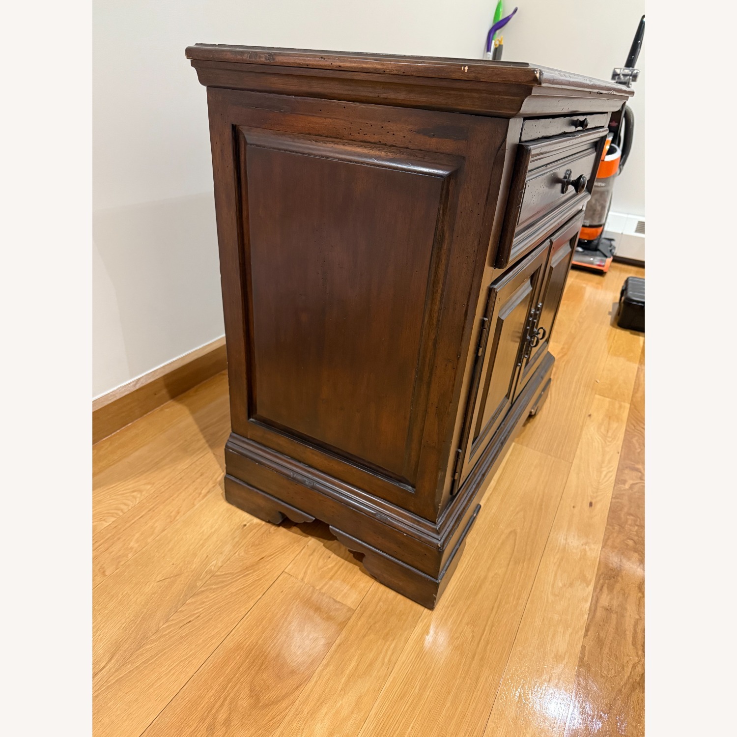 Vintage/Antique Finds Dark Brown Wood Sideboard - image-4