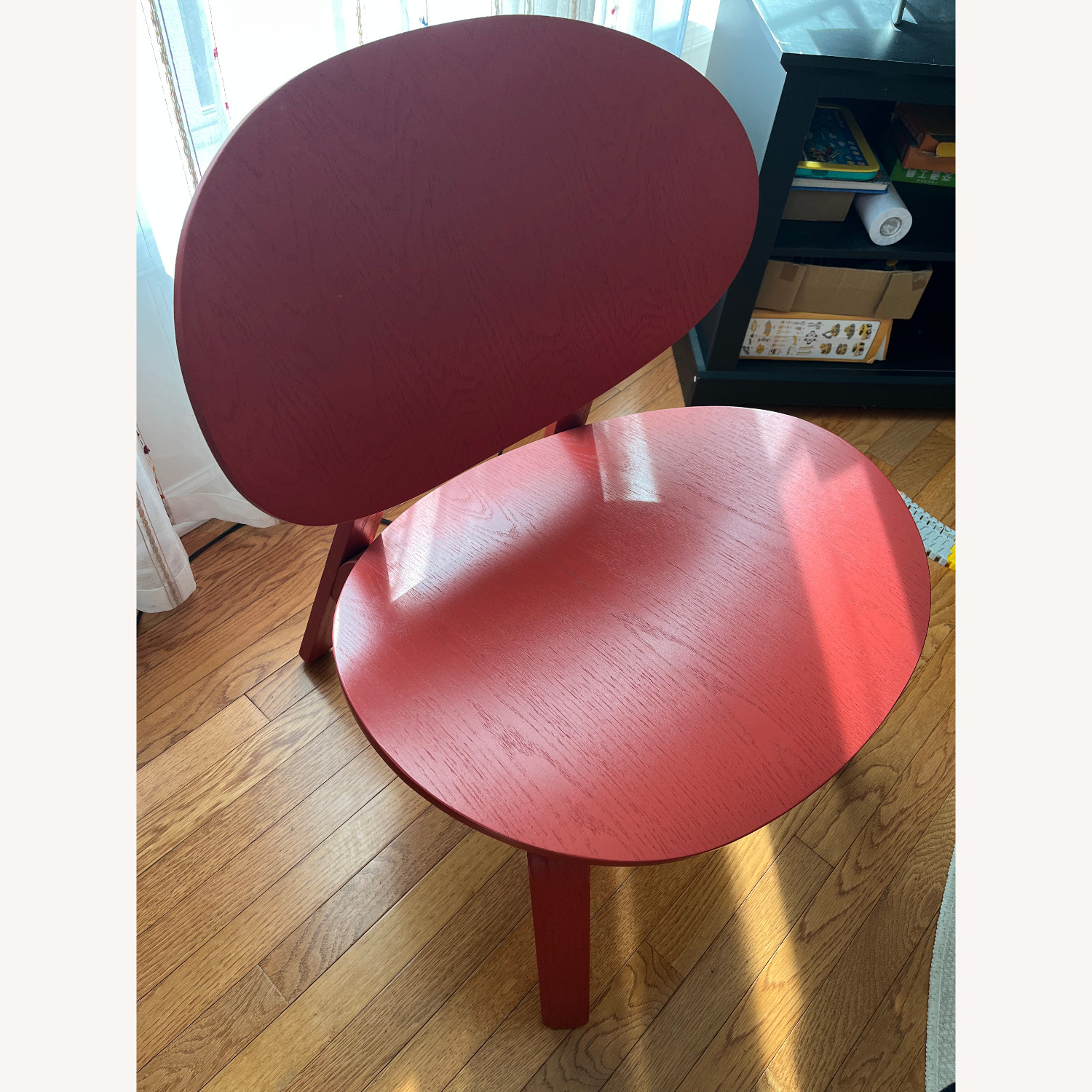 Contemporary Accent Chair - image-2