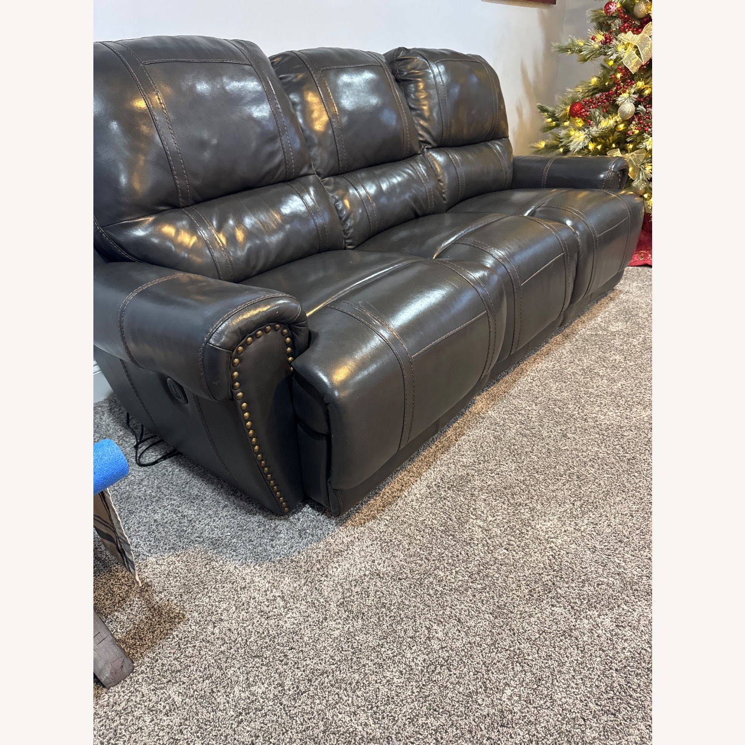 Home Meridian Black Leather 3+ Seater Sofa - image-2