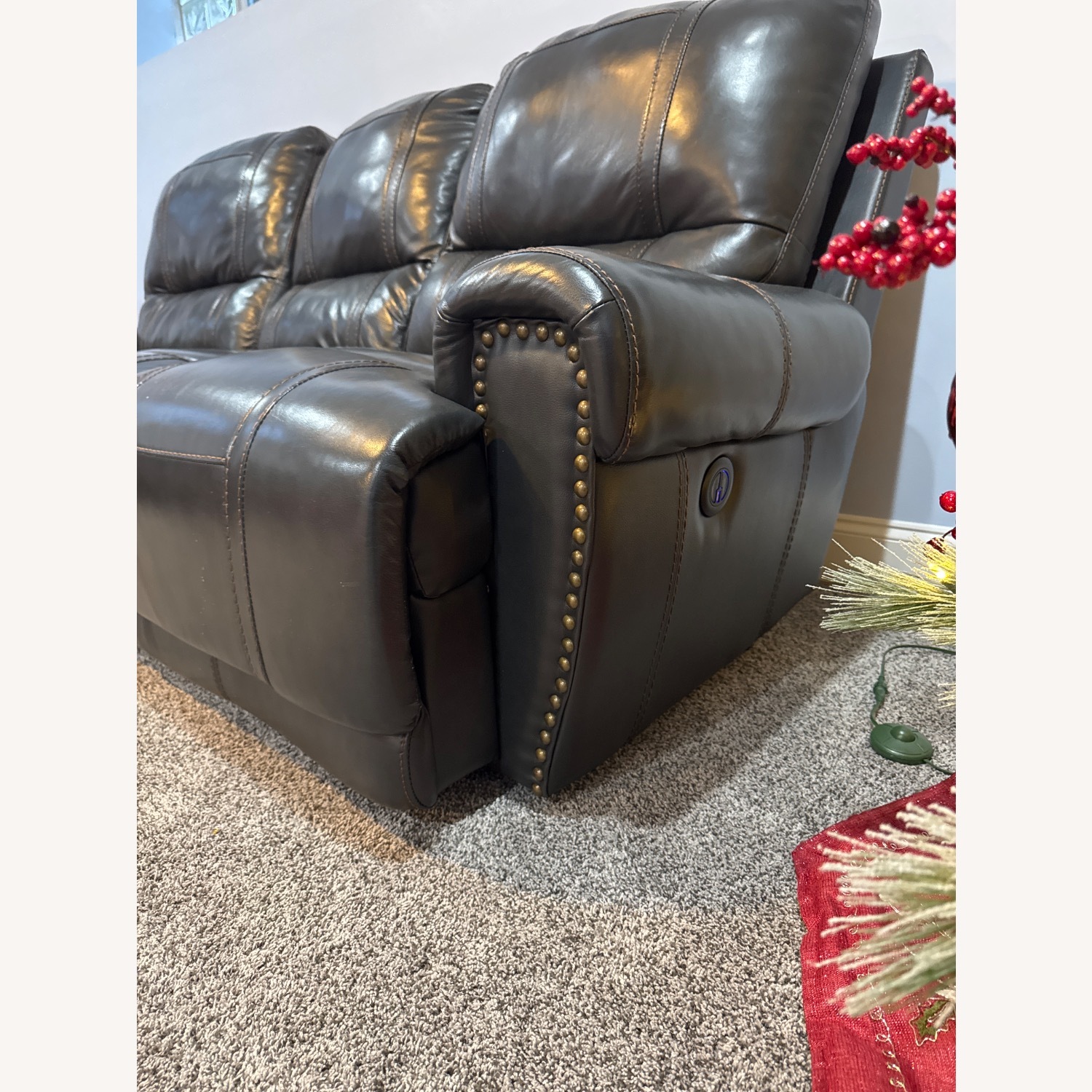 Home Meridian Black Leather 3+ Seater Sofa - image-3