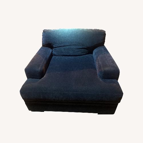 Used Rooms To Go Chair  for sale on AptDeco