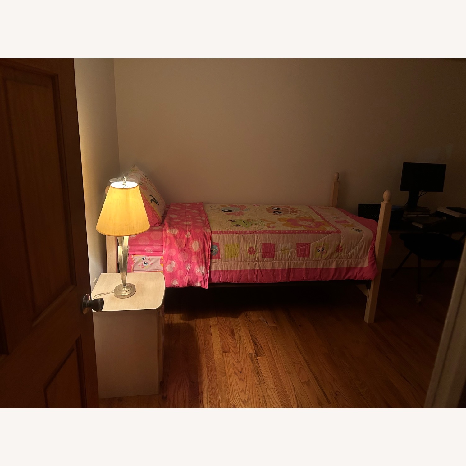 Seaman's Girl’s Twin Bed - image-1