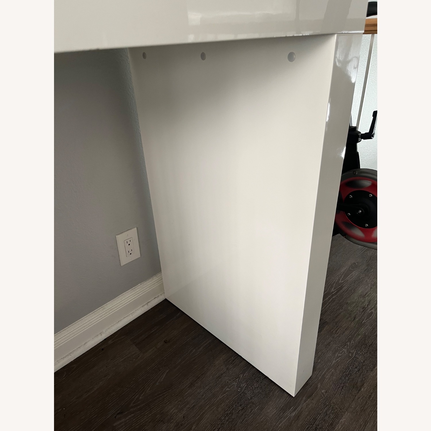 Sunpan High Gloss White Bar Height Table - image-5