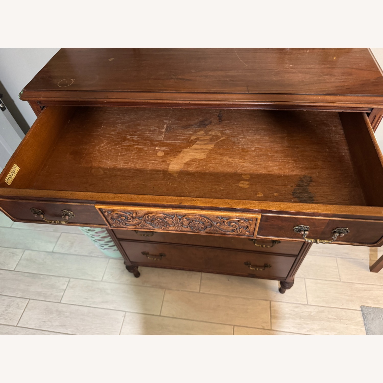 Vintage/Antique Dresser - image-4