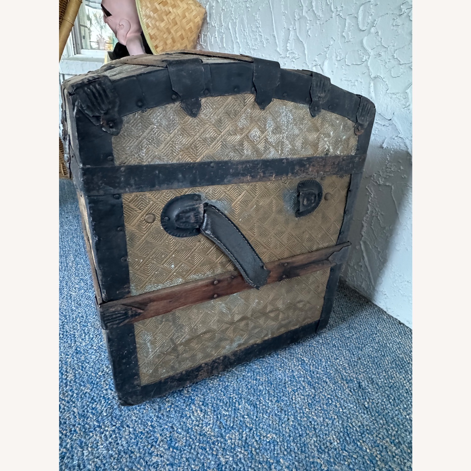 Vintage/Antique Chest - image-4